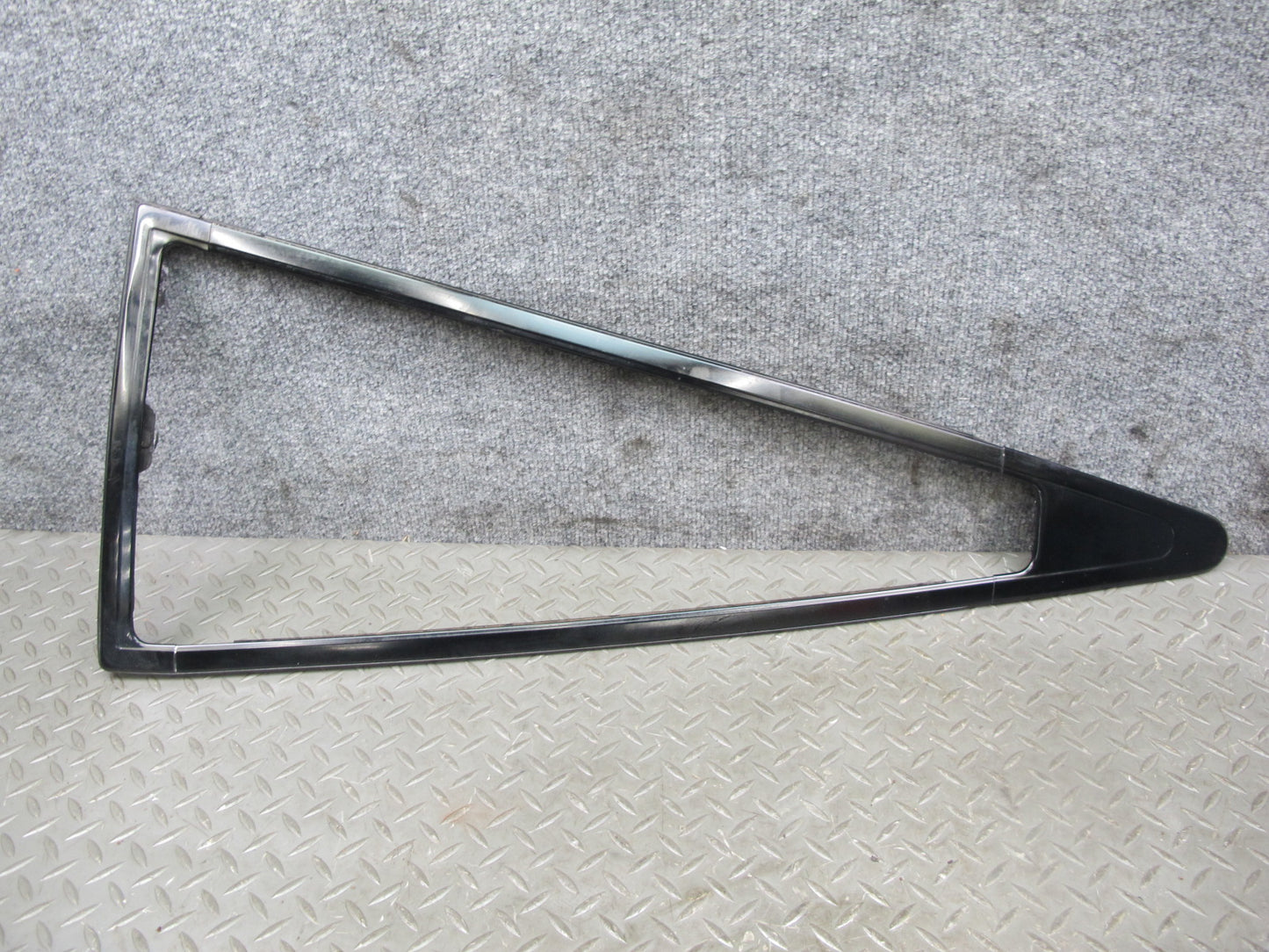 84-89 Nissan Z31 300ZX 2+0 Set of 2 Rear Quarter Window Trim Molding Panel OEM