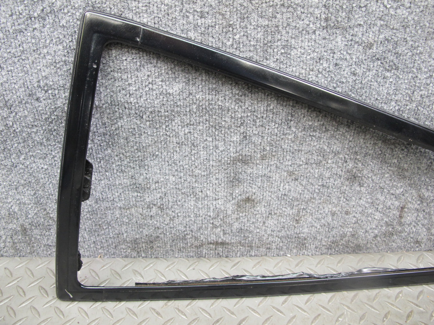 84-89 Nissan Z31 300ZX 2+0 Set of 2 Rear Quarter Window Trim Molding Panel OEM