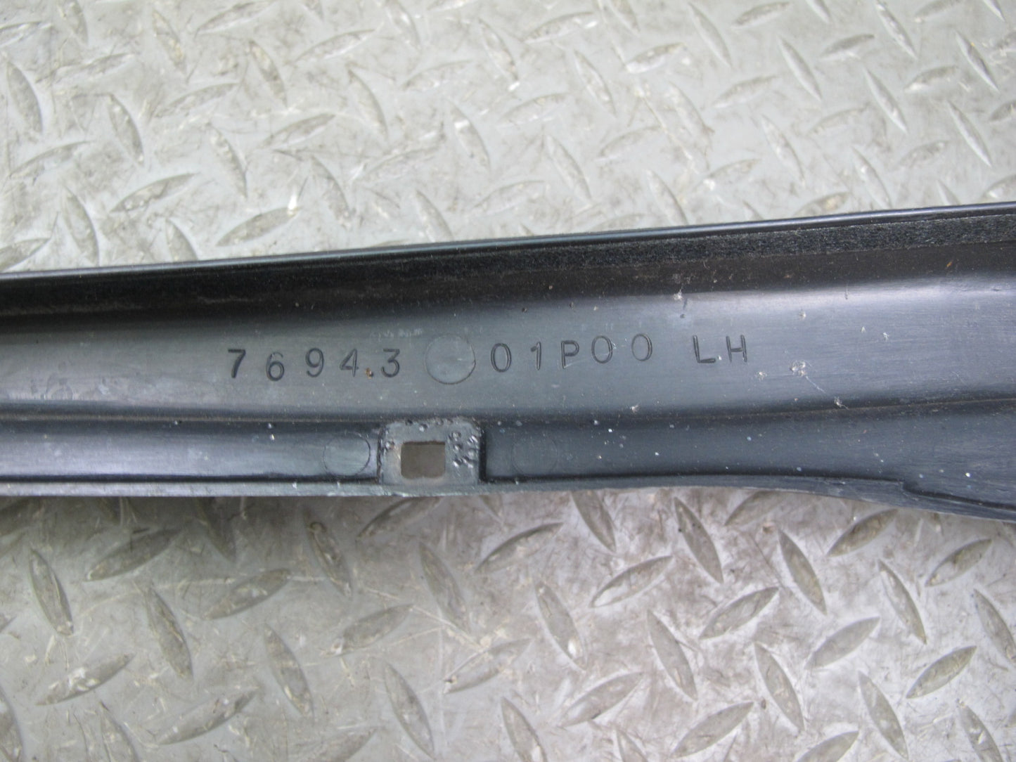 84-86 Nissan Z31 300ZX 2+0 Set of 2 Left & Right B Pillar Trim Cover Panel OEM