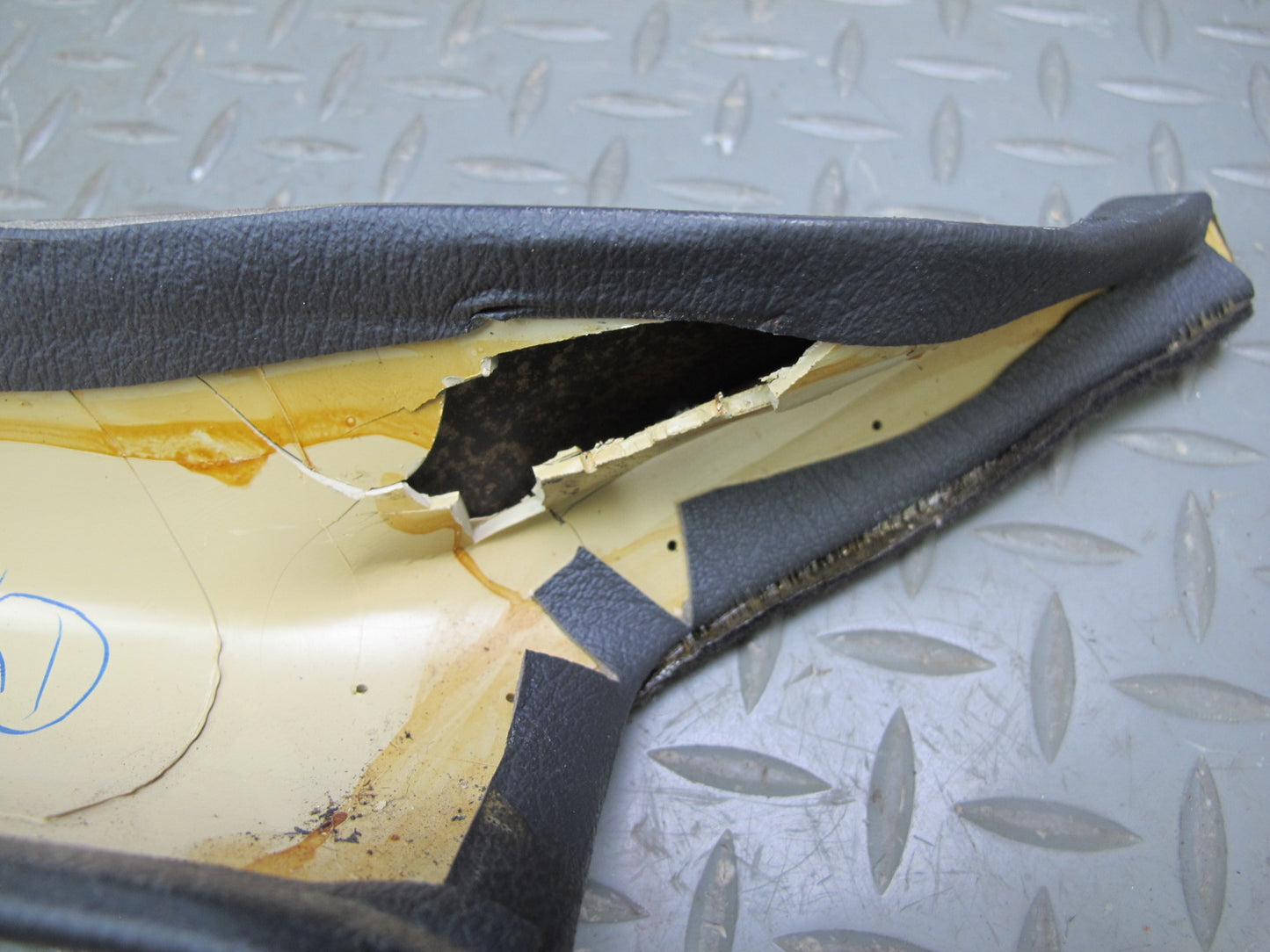 91-99 Mitsubishi 3000GT Front Right Interior A Pillar Trim Cover Panel OEM