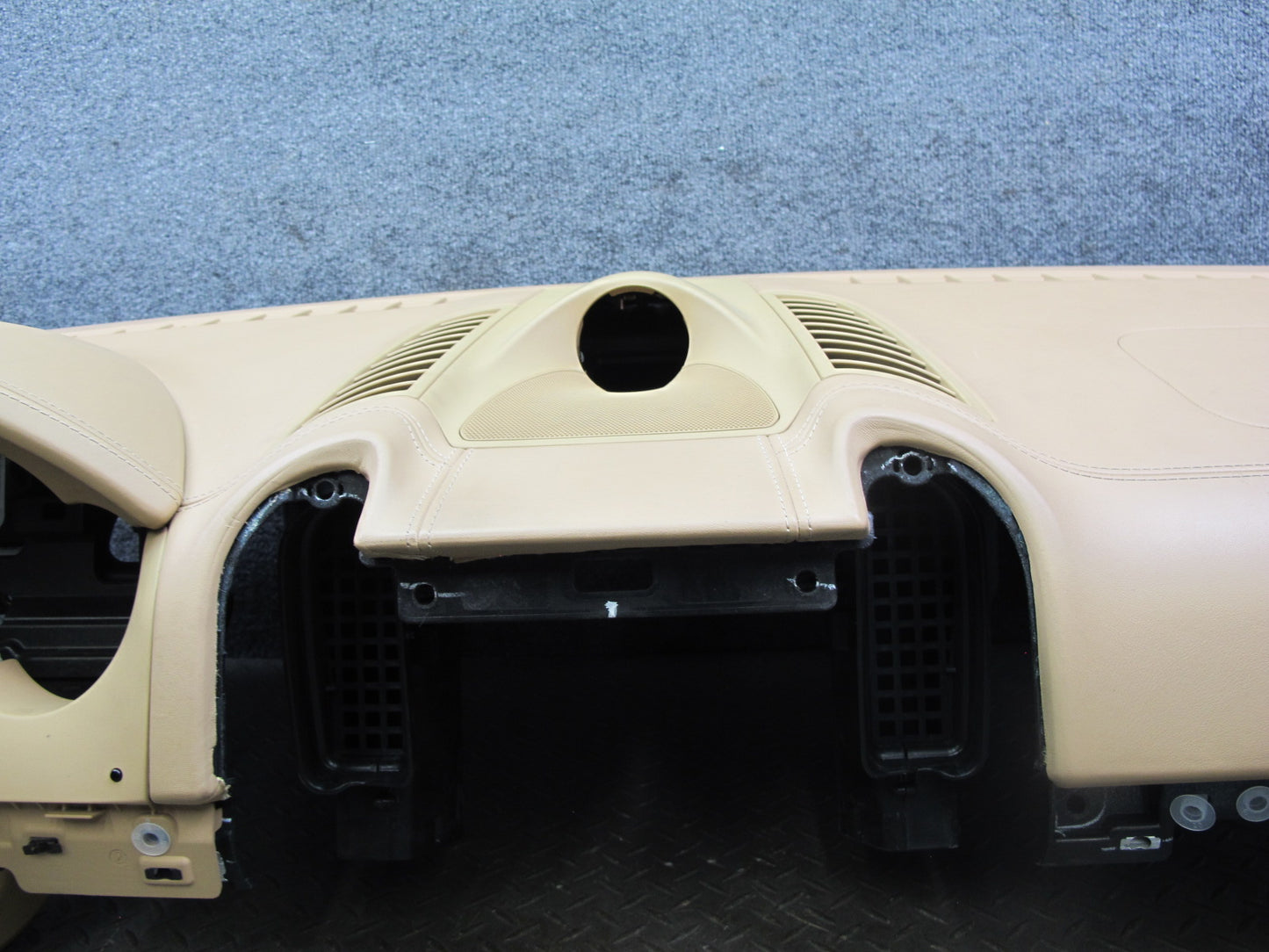 2011-2016 Porsche Cayenne 958 Front Dashboard Dash Instrument Panel Cover