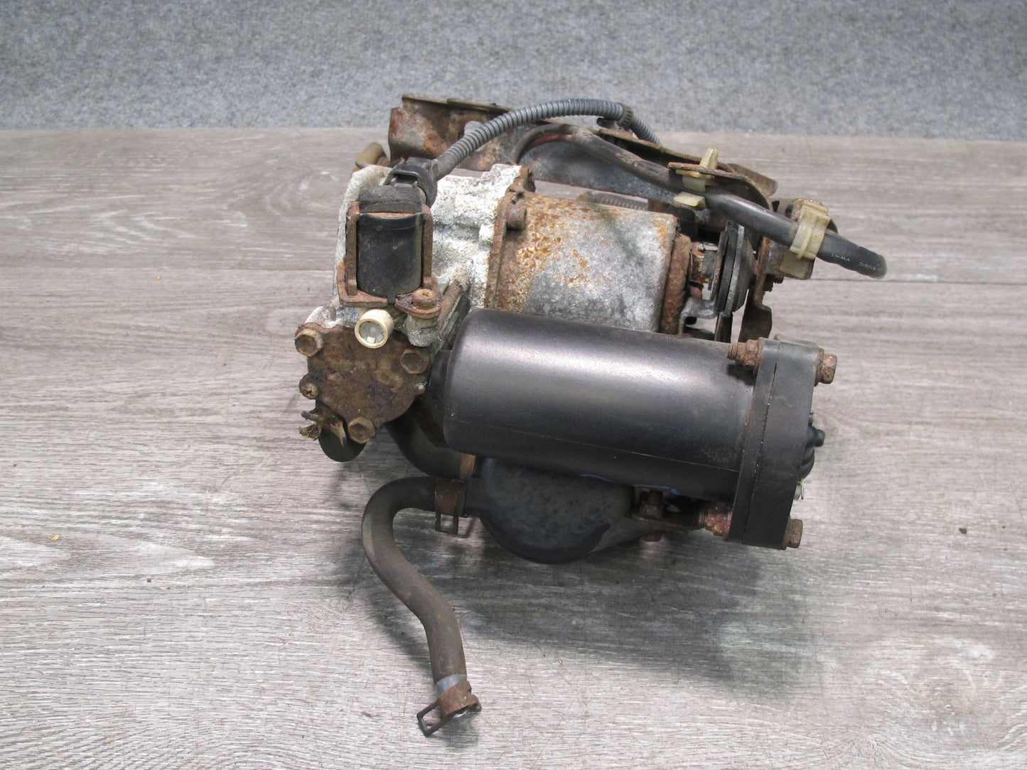 2003-2009 Lexus UZJ120L GX470 Air Ride Suspension Compressor Pump
