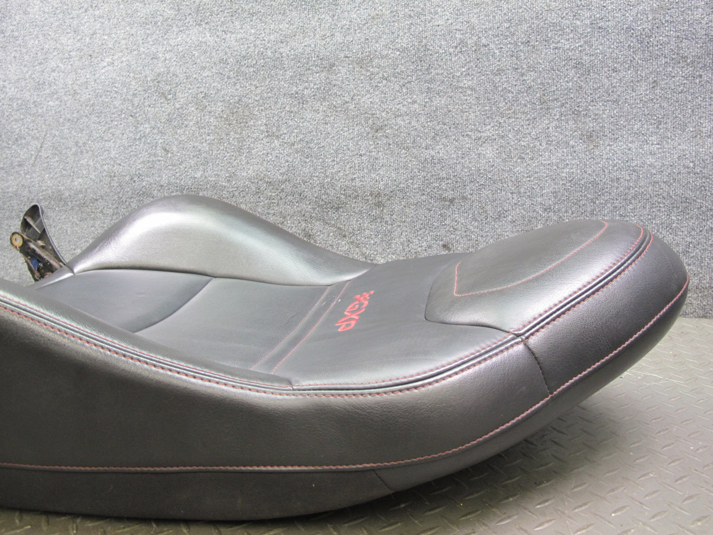 07-09 Pontiac Solstice GXP Front Right Seat Upper Leather Backrest Cushion OEM