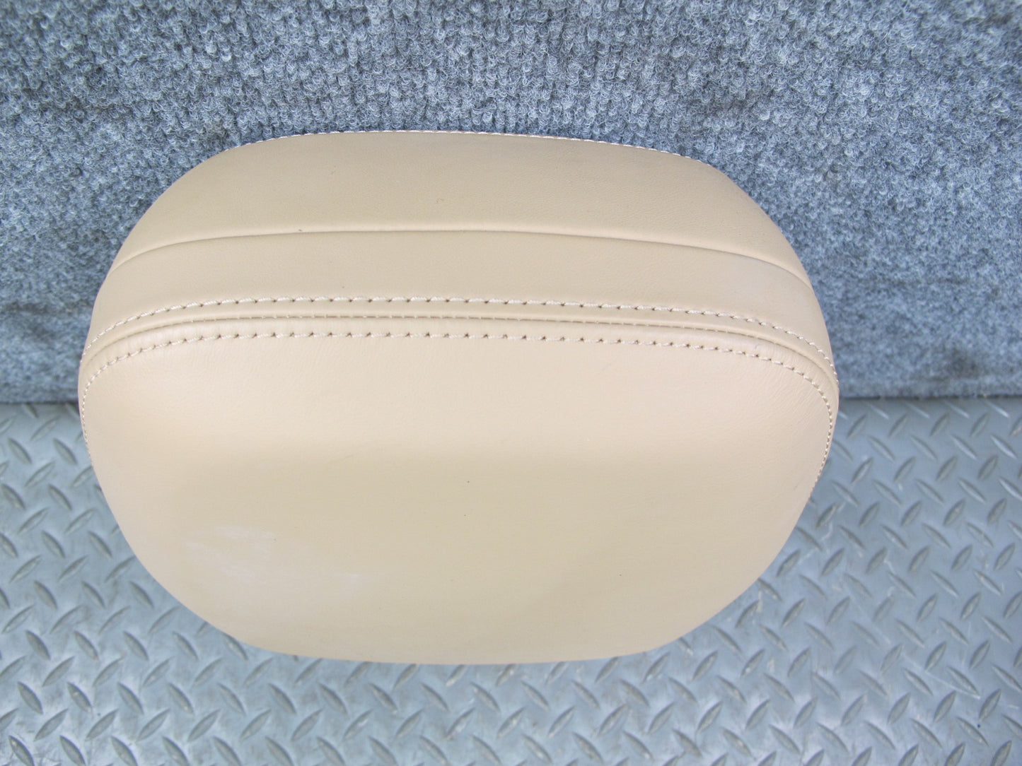 2011-2018 Porsche Cayenne 958 Rear Left & Right Side Seat Leather Headrest Set