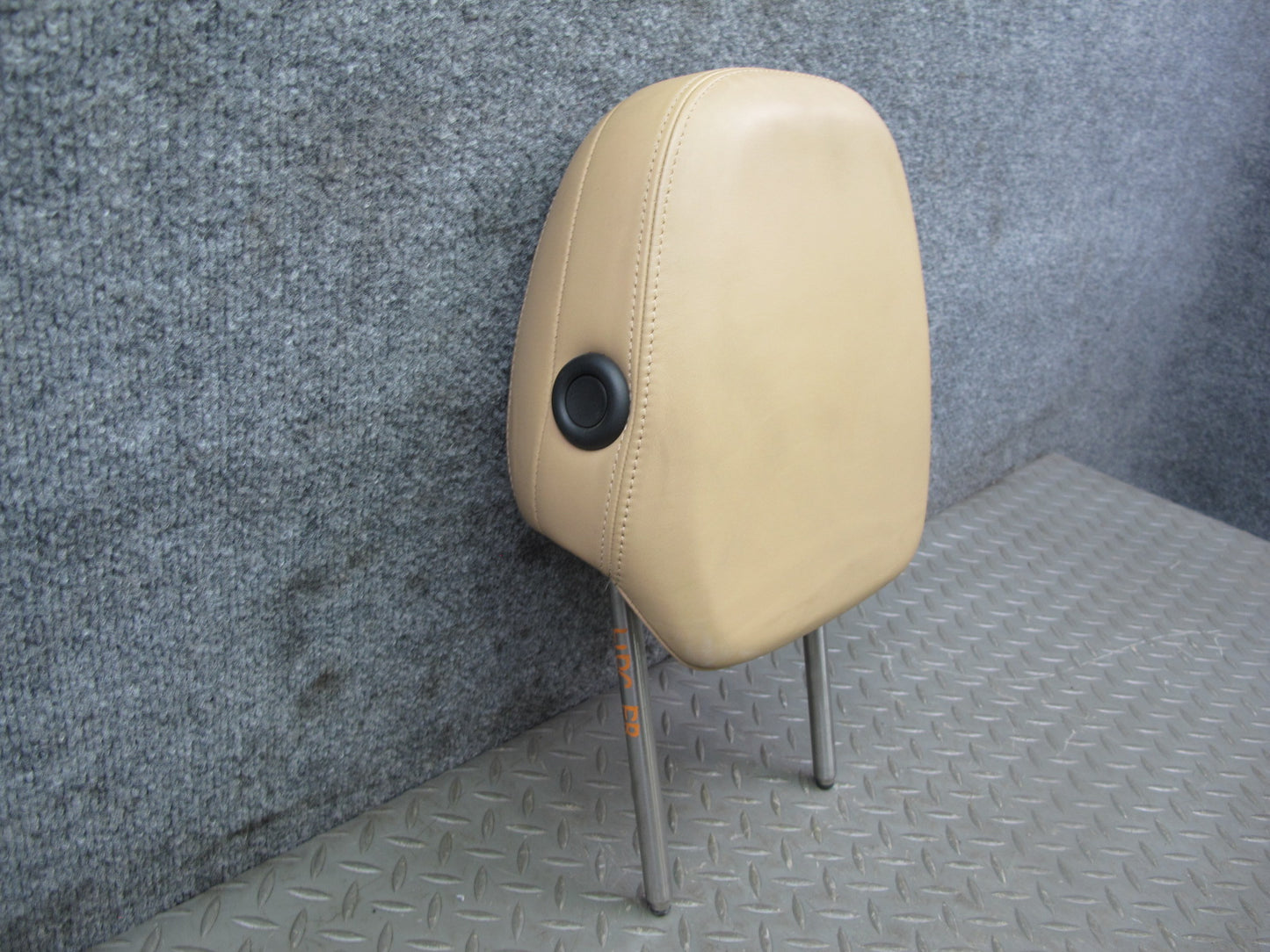 2011-2018 Porsche Cayenne 958 Front Left & Right Side Seat Leather Headrest Set
