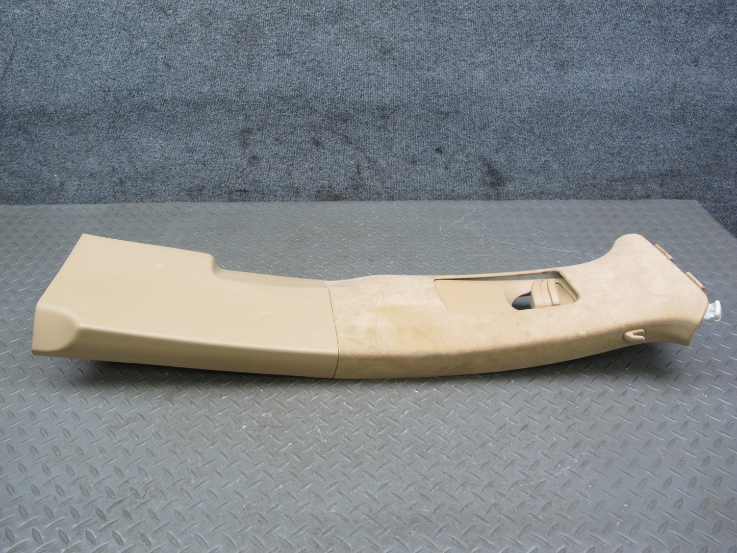 2011-2018 Porsche Cayenne 958 Left & Right Center Upper B Pillar Trim Panel Set
