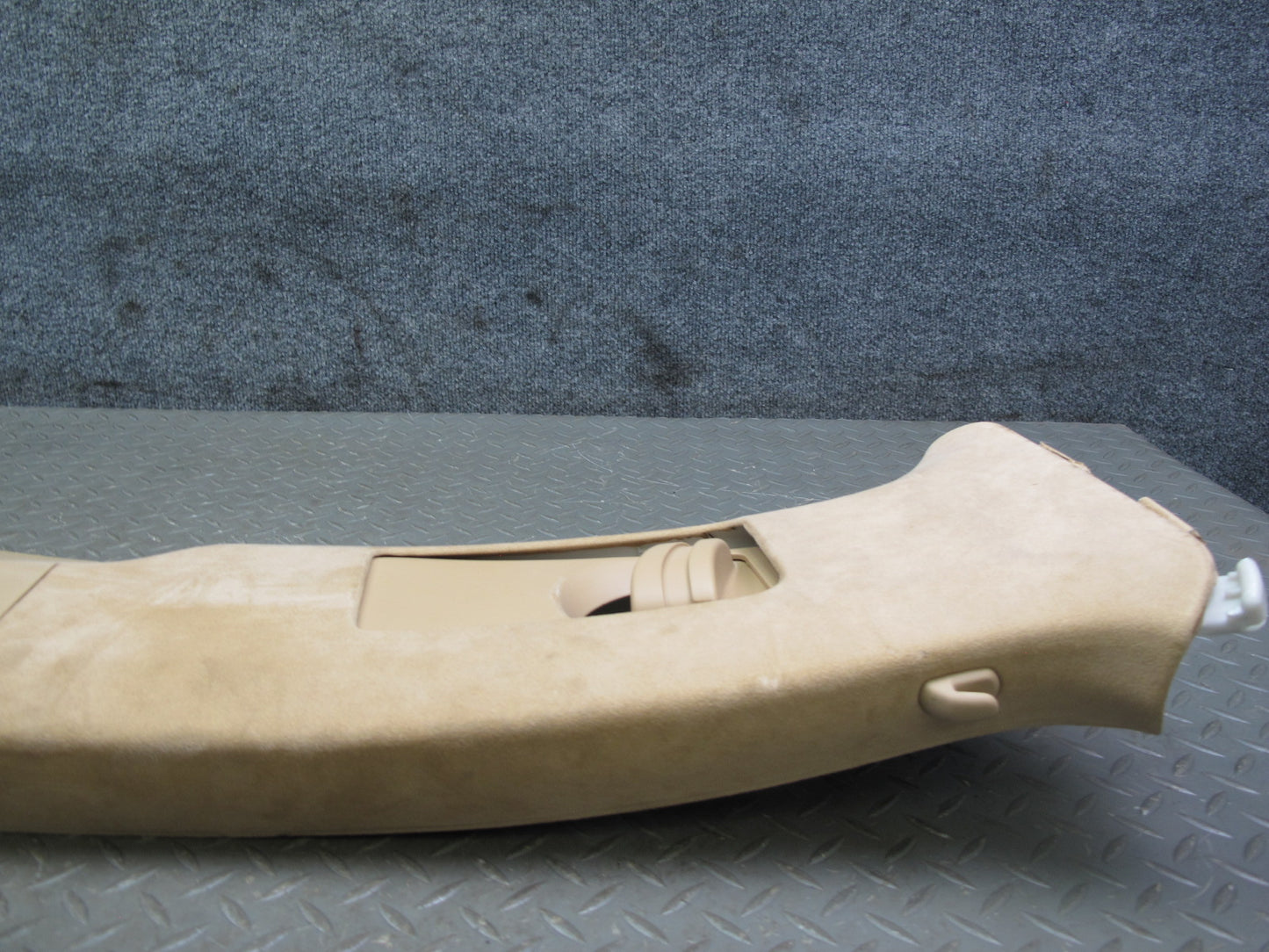 2011-2018 Porsche Cayenne 958 Left & Right Center Upper B Pillar Trim Panel Set