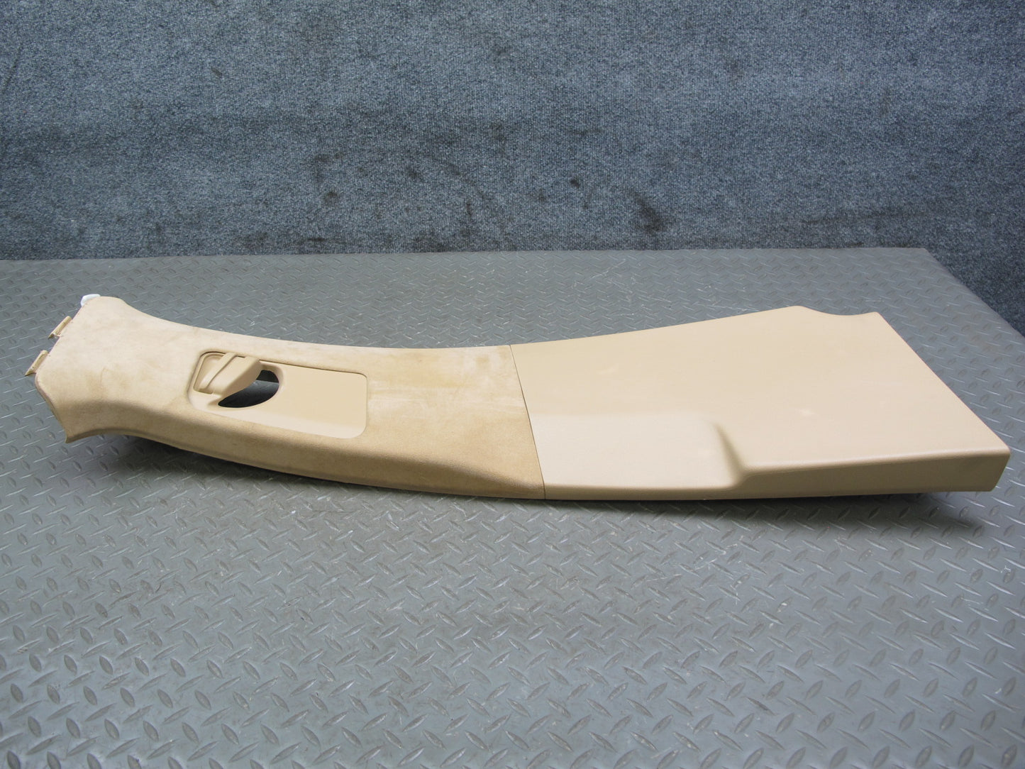 2011-2018 Porsche Cayenne 958 Left & Right Center Upper B Pillar Trim Panel Set