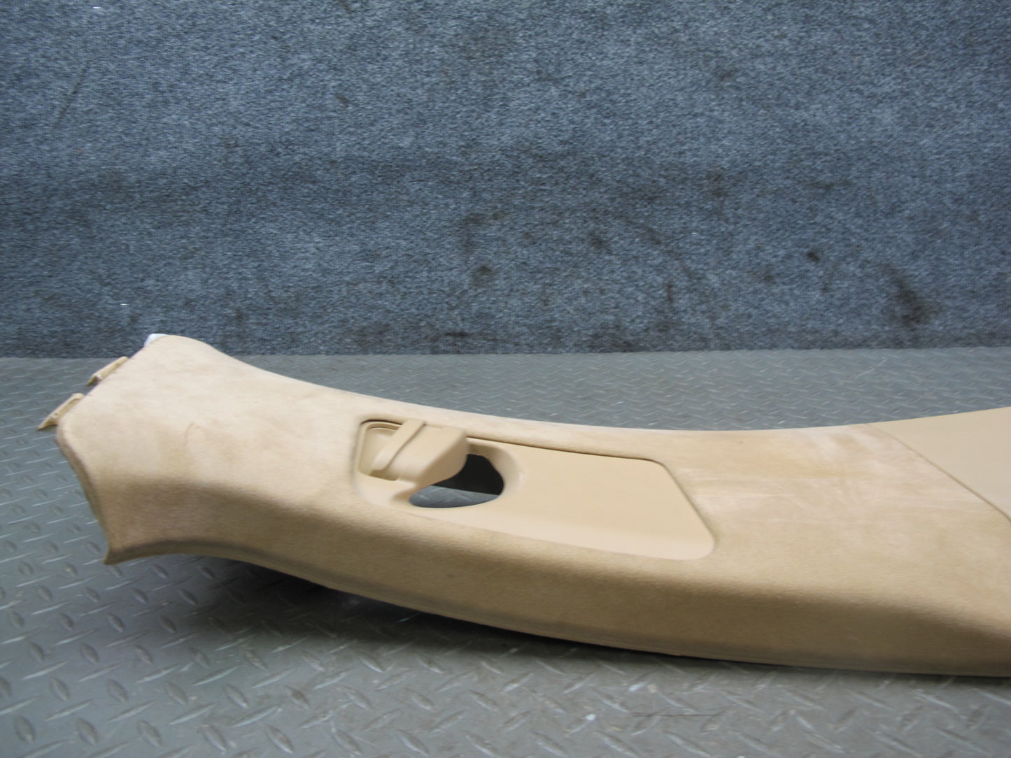 2011-2018 Porsche Cayenne 958 Left & Right Center Upper B Pillar Trim Panel Set
