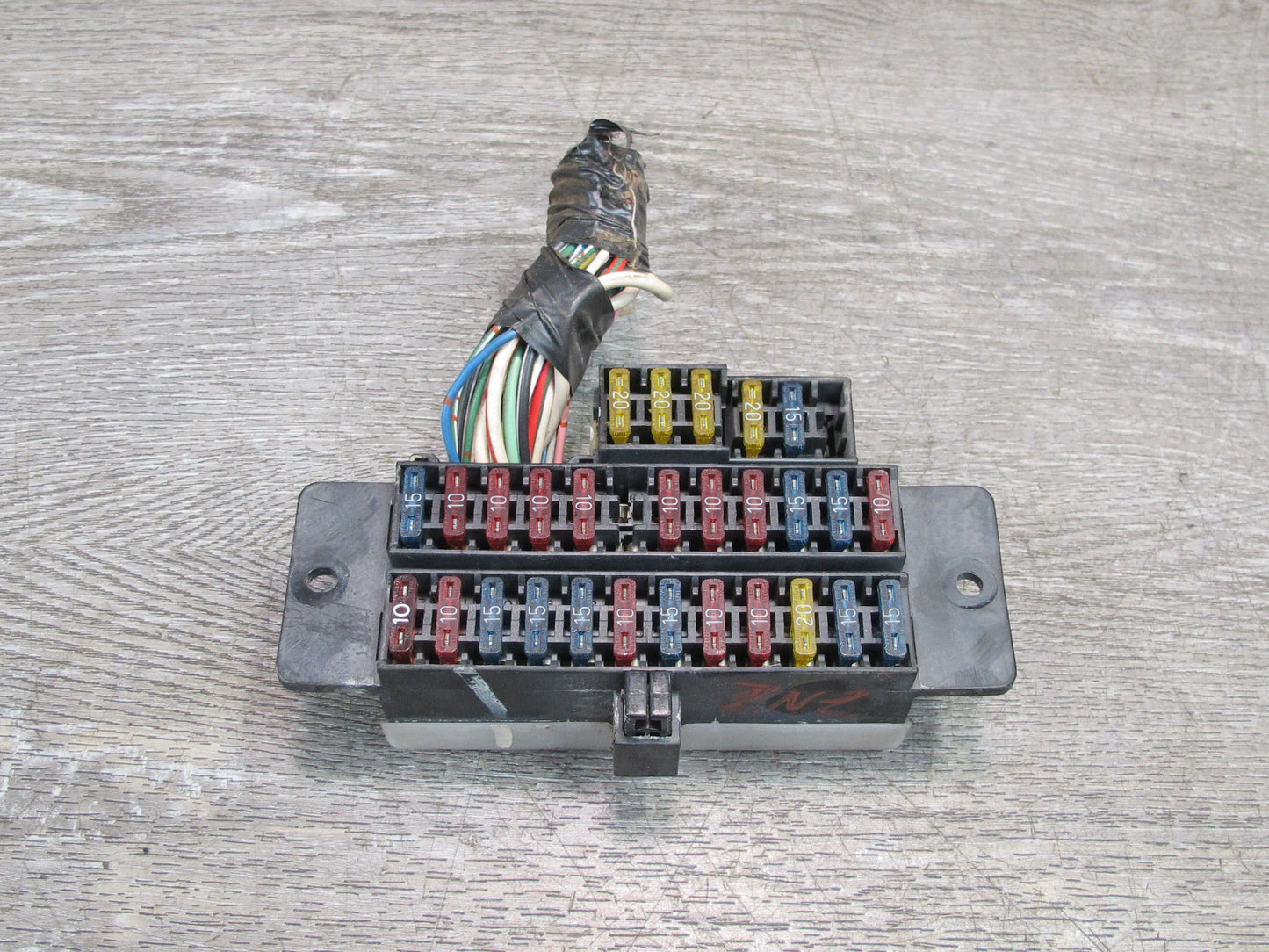 84-86 Nissan Z31 300ZX Junction Fuse Relay Box Module OEM