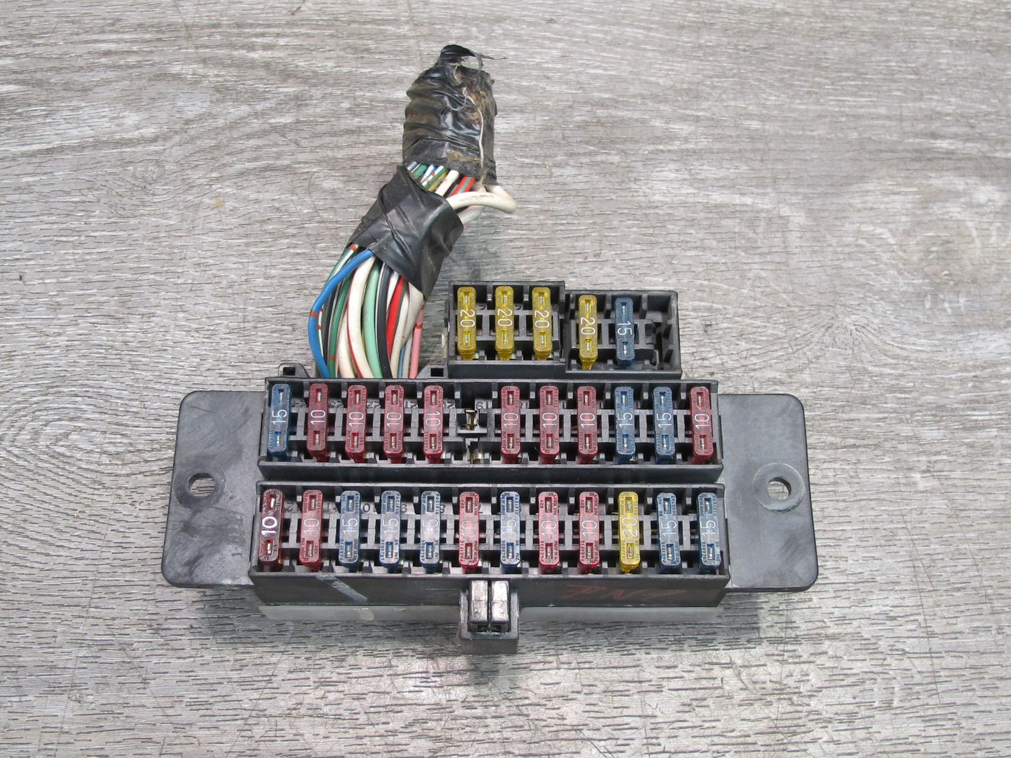 84-86 Nissan Z31 300ZX Junction Fuse Relay Box Module OEM