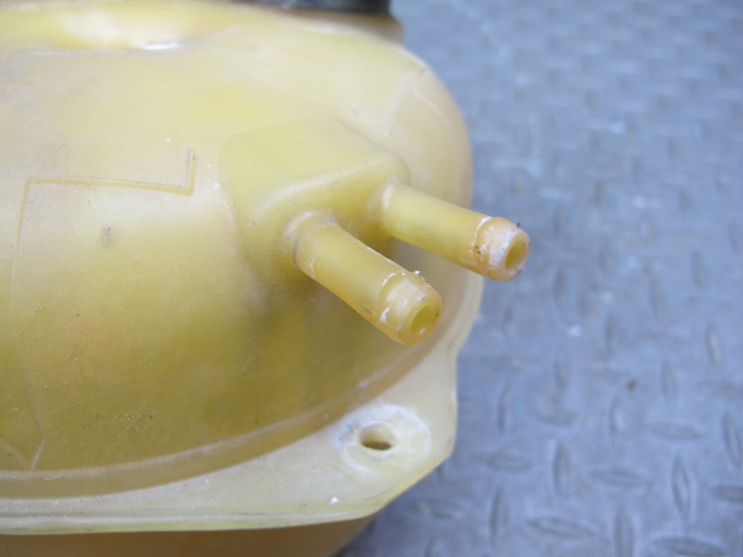1983-1995 Porsche 928 S Engine Coolant Expansion Overflow Reservoir Tank Bottle