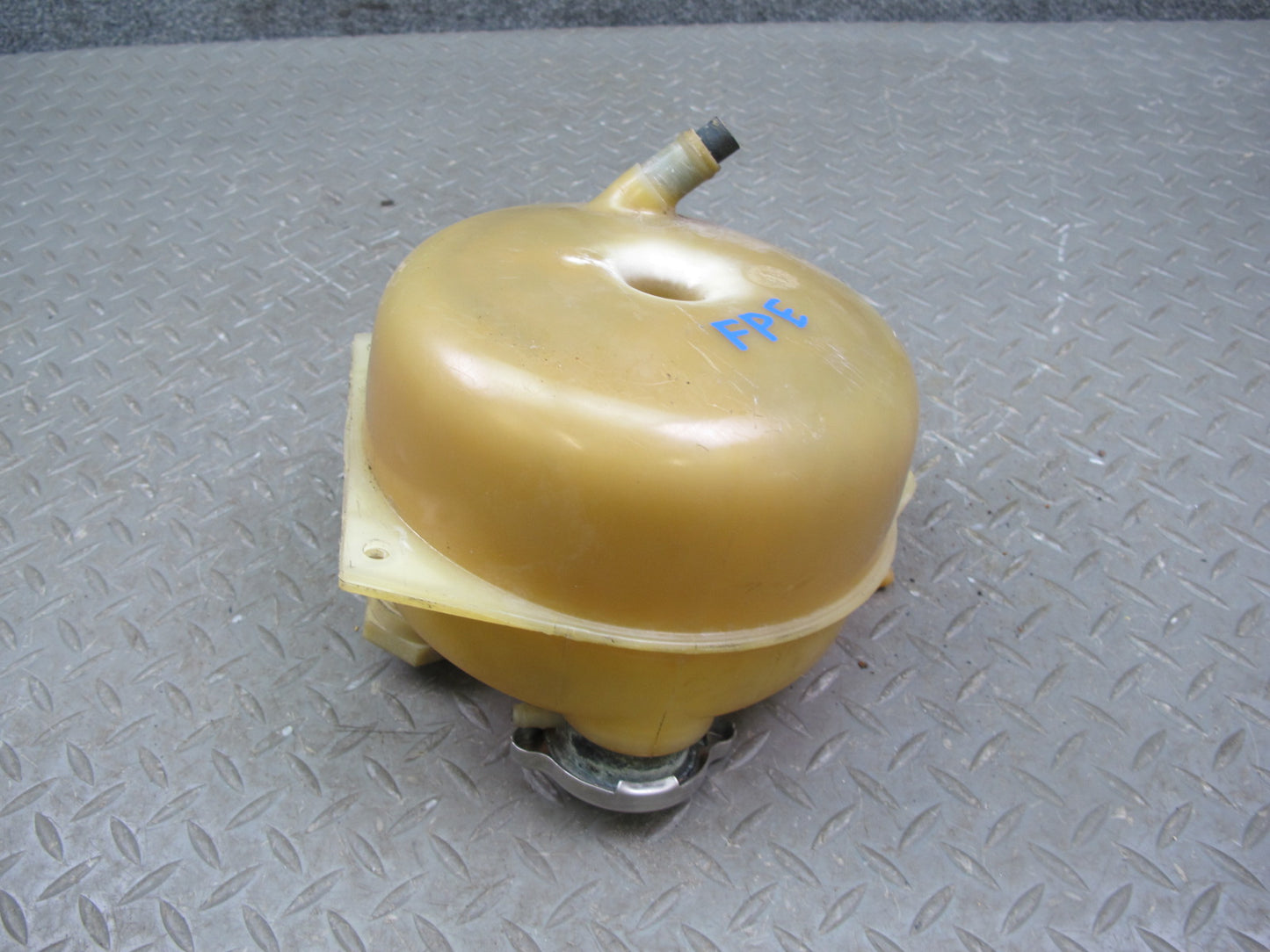 1983-1995 Porsche 928 S Engine Coolant Expansion Overflow Reservoir Tank Bottle