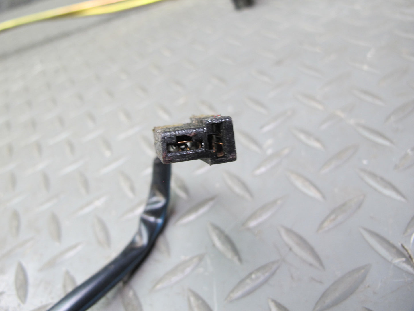 1983-1989 Porsche 928 S Sunroof Moon Roof Guide Tube Slide Cable Assembly