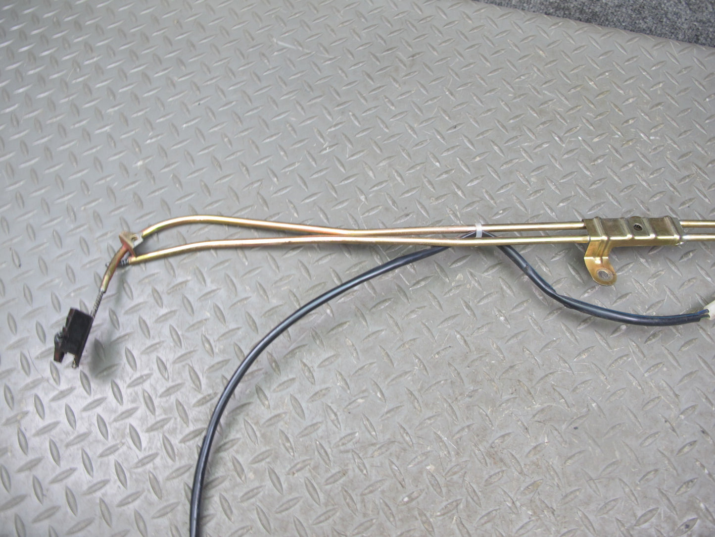 1983-1989 Porsche 928 S Sunroof Moon Roof Guide Tube Slide Cable Assembly