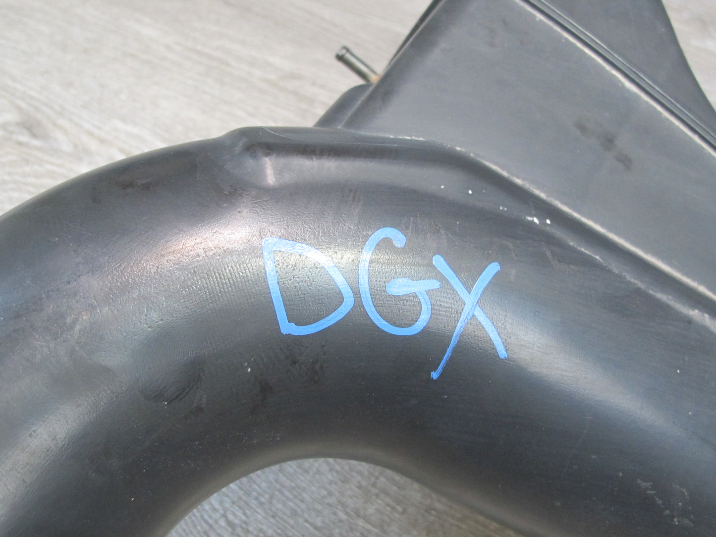 2003-2005 Lexus UZJ120L GX470 Air Cleaner Resonator Tube Hose 17880-50060