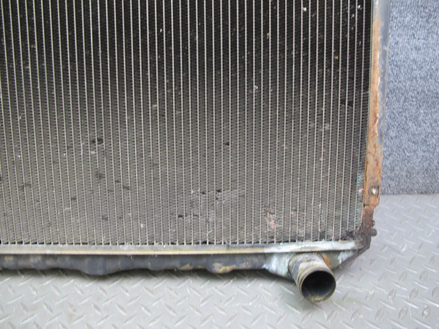 84-89 Nissan Z31 300ZX M/T Turbo Engine Cooling Radiator OEM