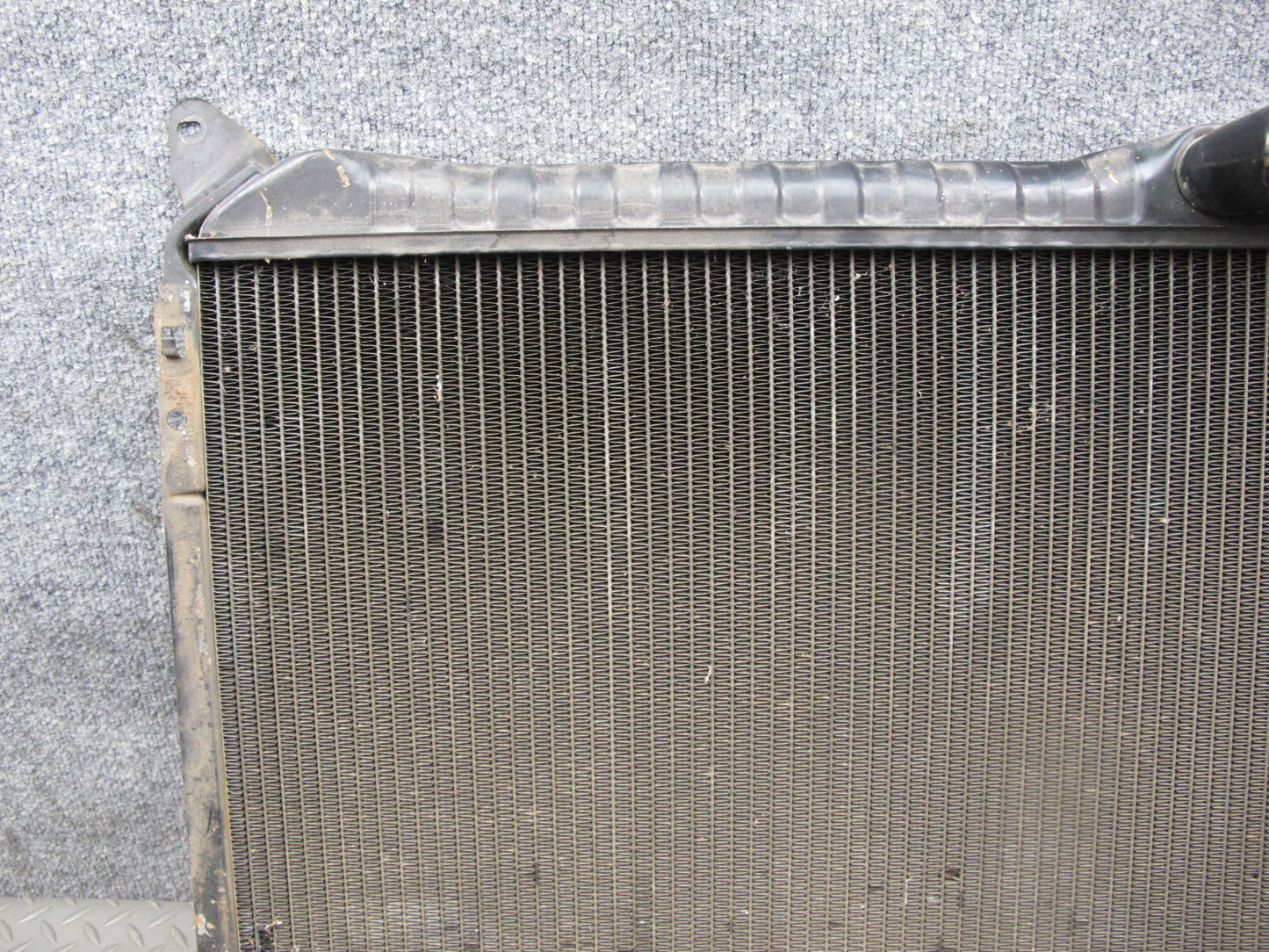 84-89 Nissan Z31 300ZX M/T Turbo Engine Cooling Radiator OEM
