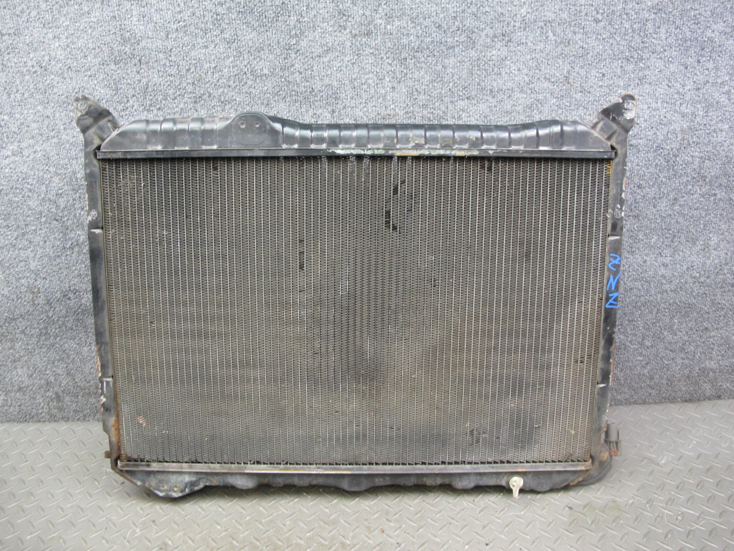 84-89 Nissan Z31 300ZX M/T Turbo Engine Cooling Radiator OEM