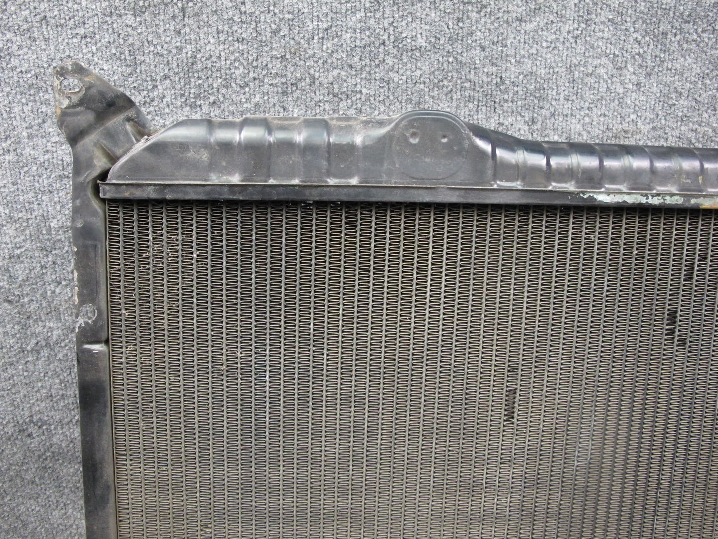 84-89 Nissan Z31 300ZX M/T Turbo Engine Cooling Radiator OEM