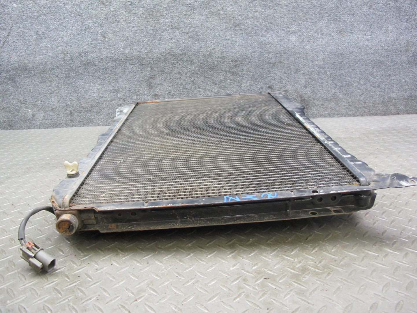 84-89 Nissan Z31 300ZX M/T Turbo Engine Cooling Radiator OEM