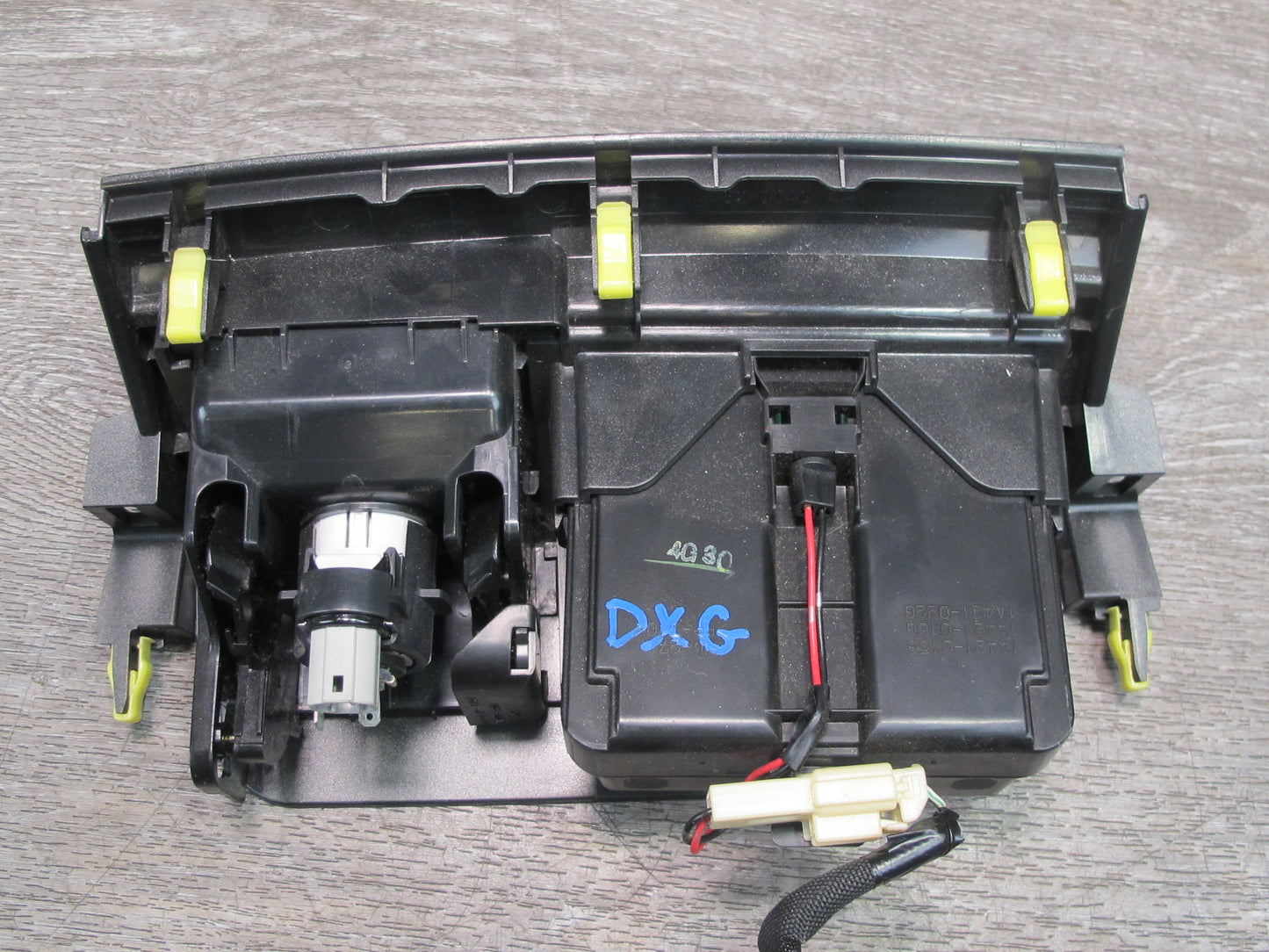2003-2009 Lexus UZJ120L GX470 Dash Center Ashtray Storage Compartment