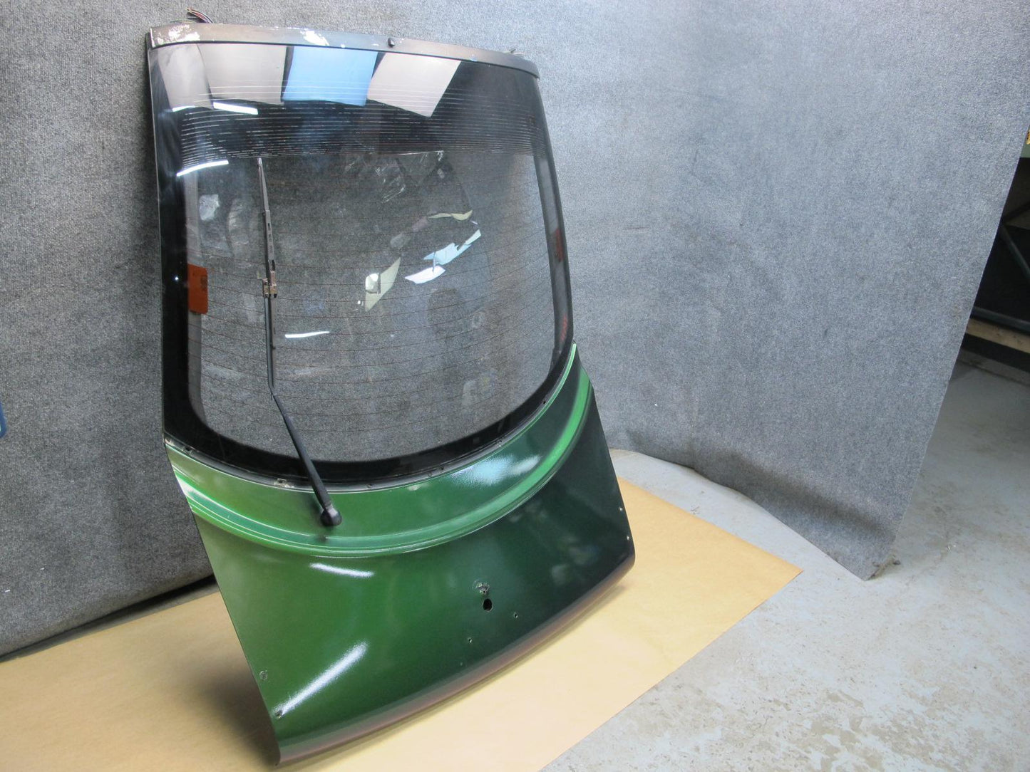91-96 Mitsubishi 3000GT Rear Hatch Trunk Lid Tailgate Liftgate w Wiper OEM