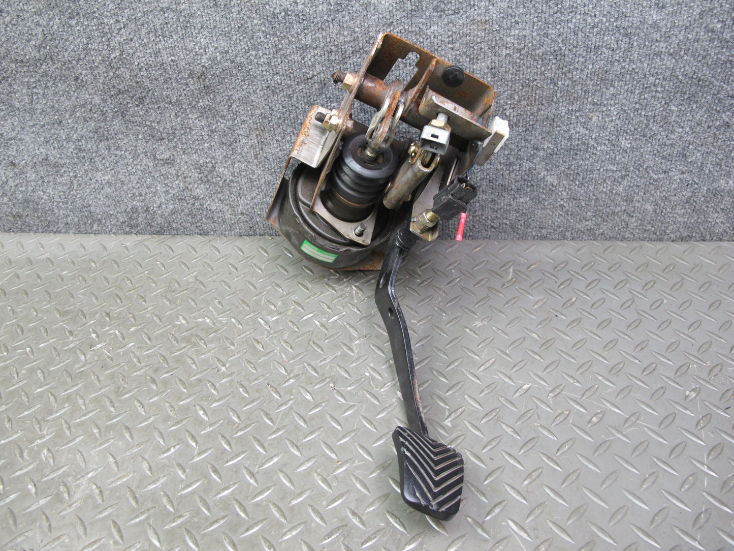 91-93 Mitsubishi 3000GT M/T Gas Acceleration Brake Clutch Pedal Set OEM