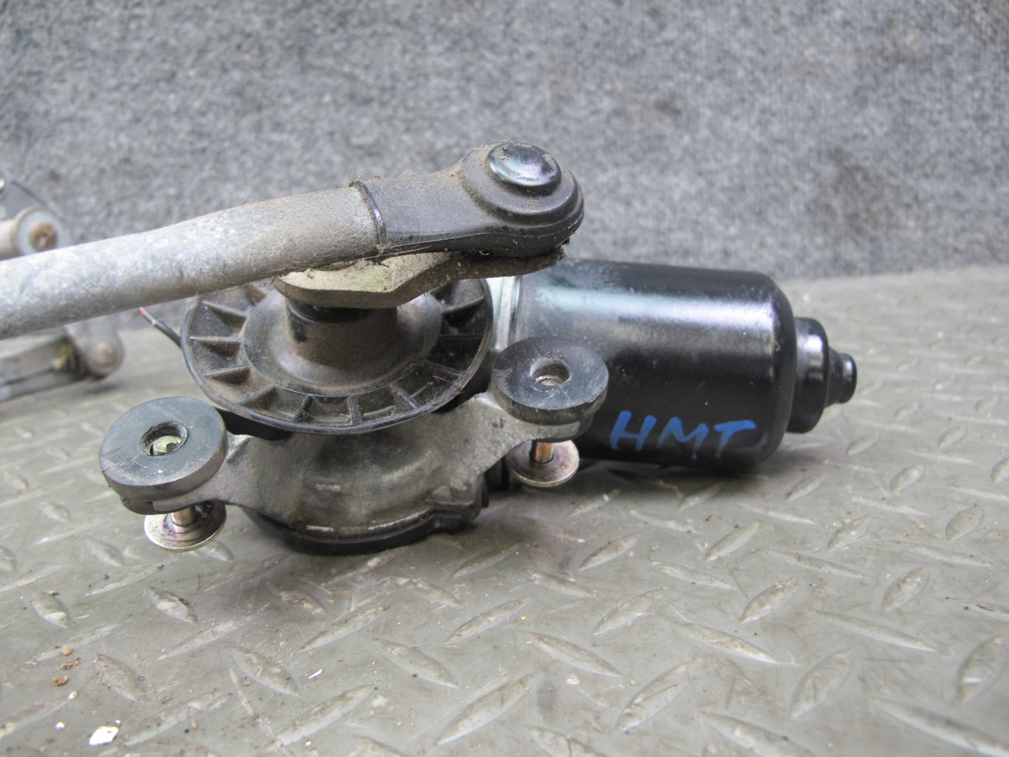 91-99 Mitsubishi 3000GT Windshield Wiper Transmission Linkage w Motor OEM