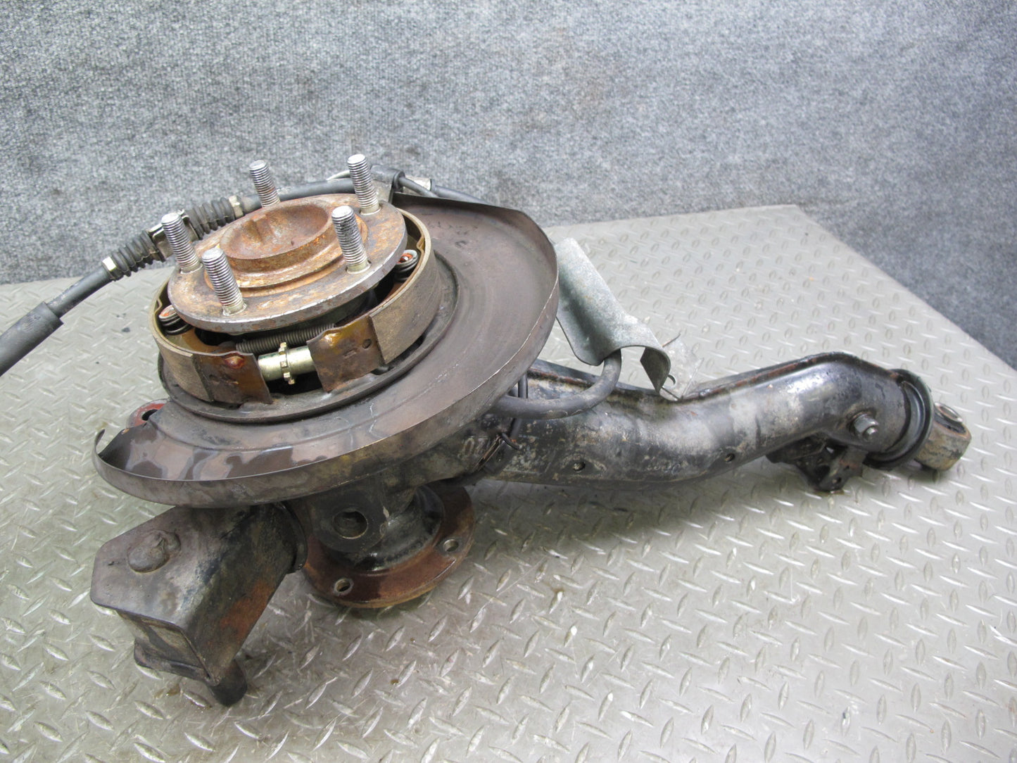 91-96 Mitsubishi 3000GT AWD Turbo Rear Right Knuckle Wheel Hub Trailing Arm