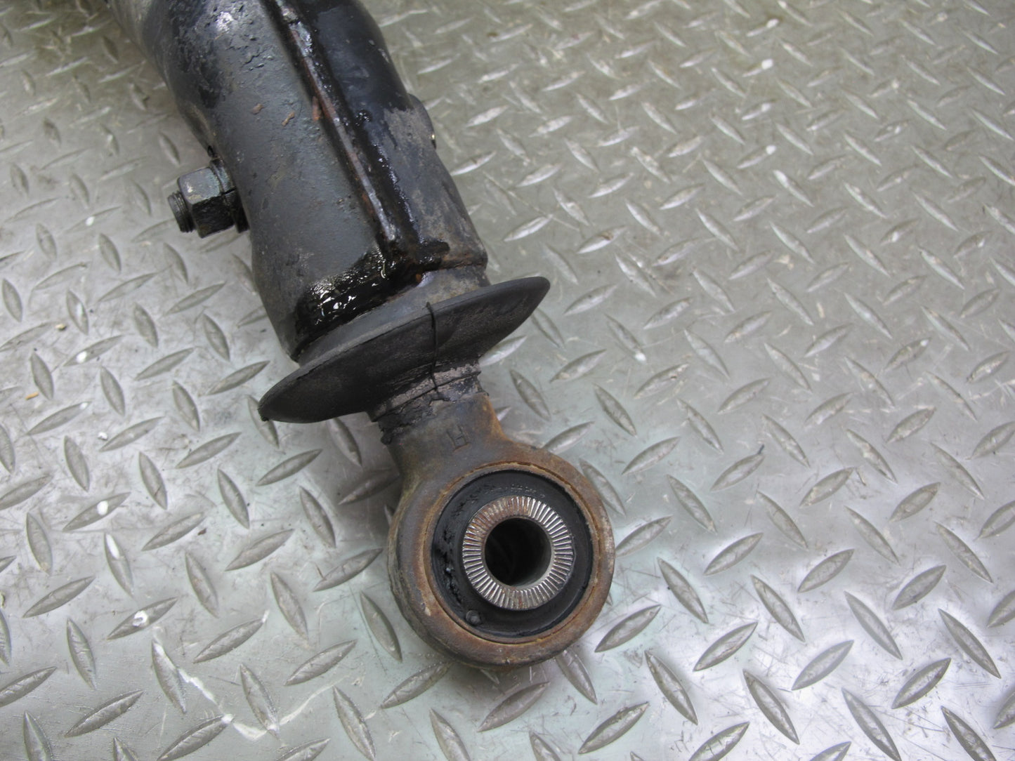 91-96 Mitsubishi 3000GT AWD Turbo Rear Right Knuckle Wheel Hub Trailing Arm