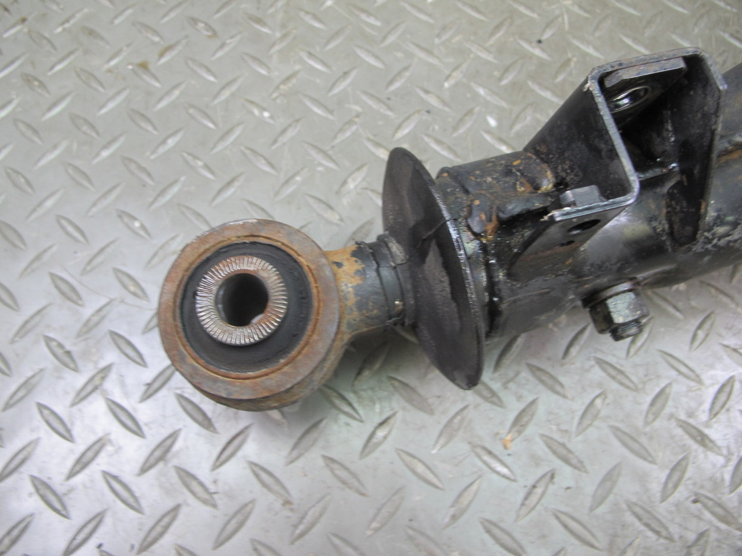 91-96 Mitsubishi 3000GT AWD Turbo Rear Right Knuckle Wheel Hub Trailing Arm