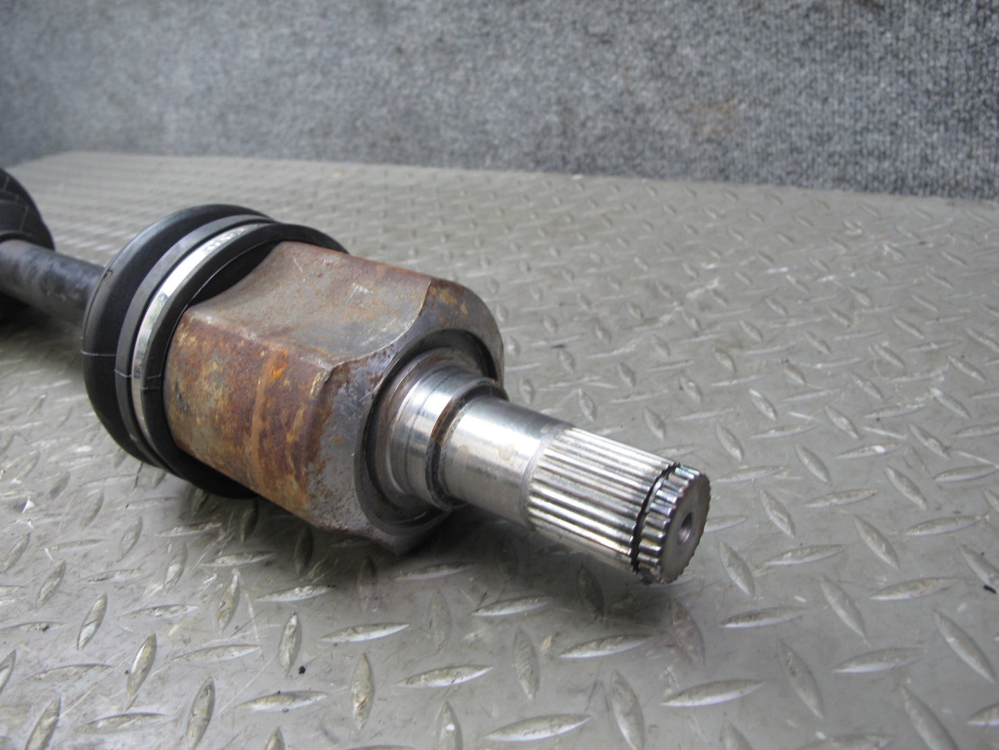 91-92 Mitsubishi 3000GT FWD Turbo Front Right Spindle Knuckle Wheel Hub OEM