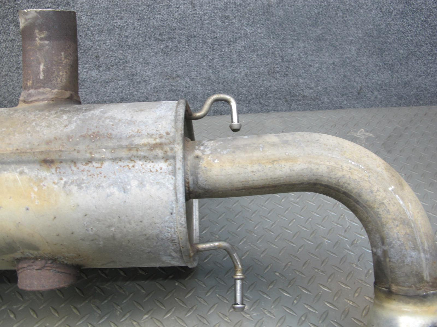 07-09 Pontiac Solstice GXP Rear Exhaust Muffler w Tips
