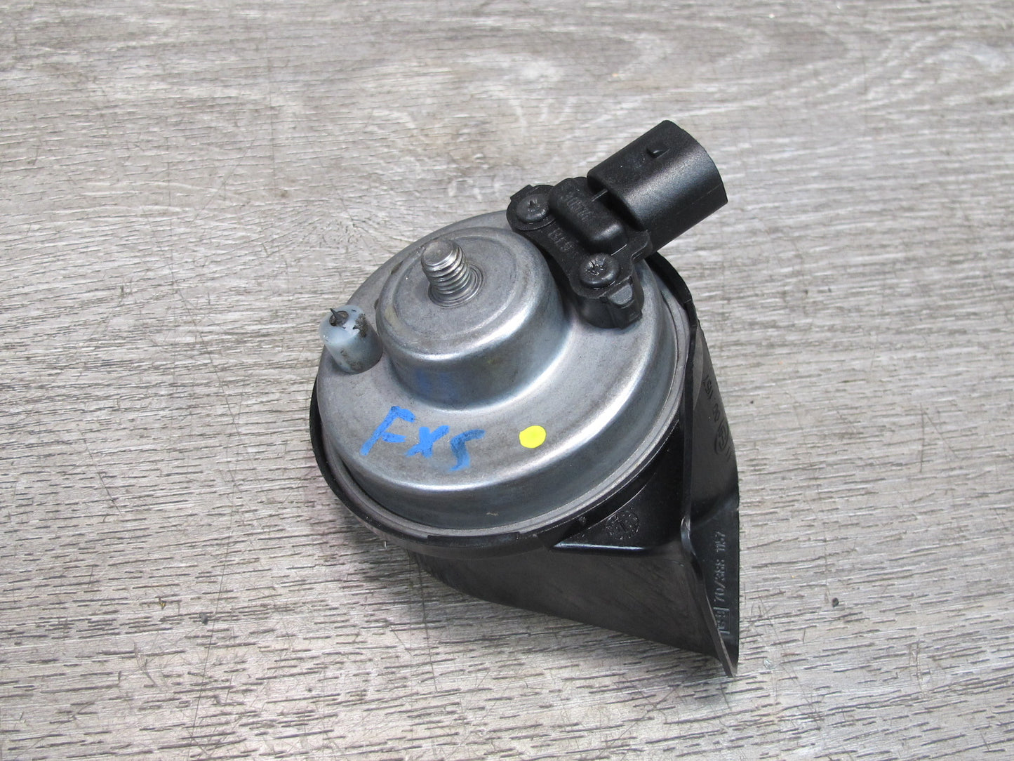 11-14 BMW E70 E71 X5 X6 Set of 2 High & Low Tone Note Pitch Horn Signal OEM