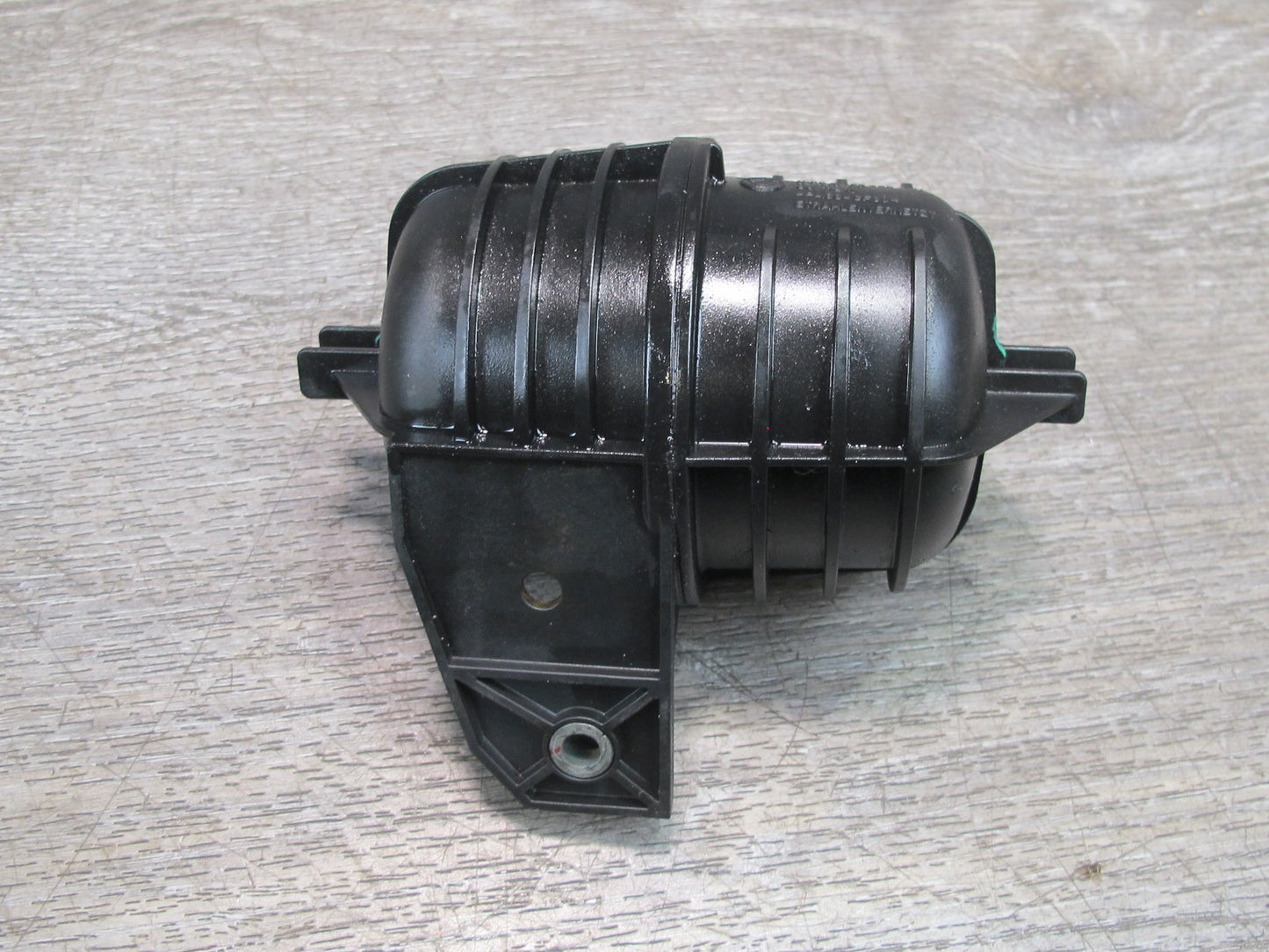 10-14 BMW E70 E71 X5M X6M Turbocharger Boost Vacuum Tank Canister 7799790 OEM
