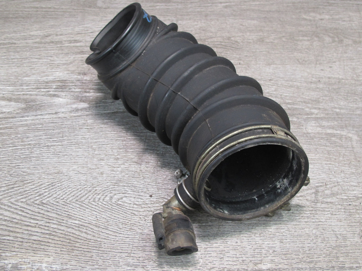 85-89 Nissan Z31 300ZX Air Intake Tube Hose Duct Pipe OEM