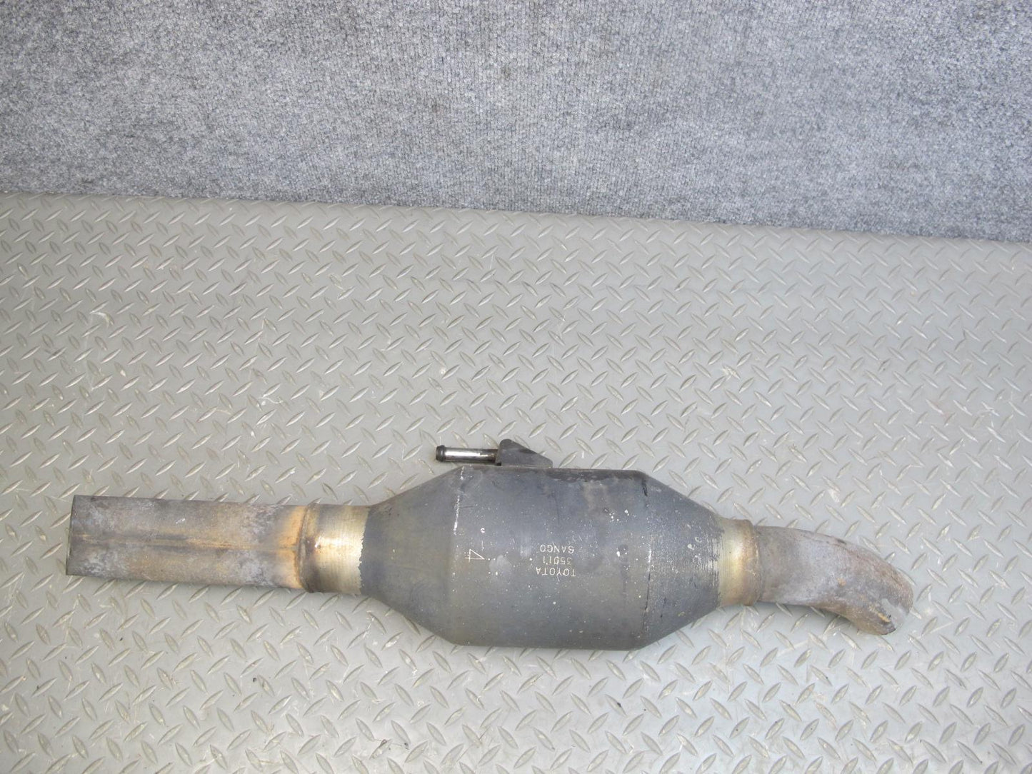2003-2009 Lexus UZJ120L GX470 4WD Rear Exhaust Muffler