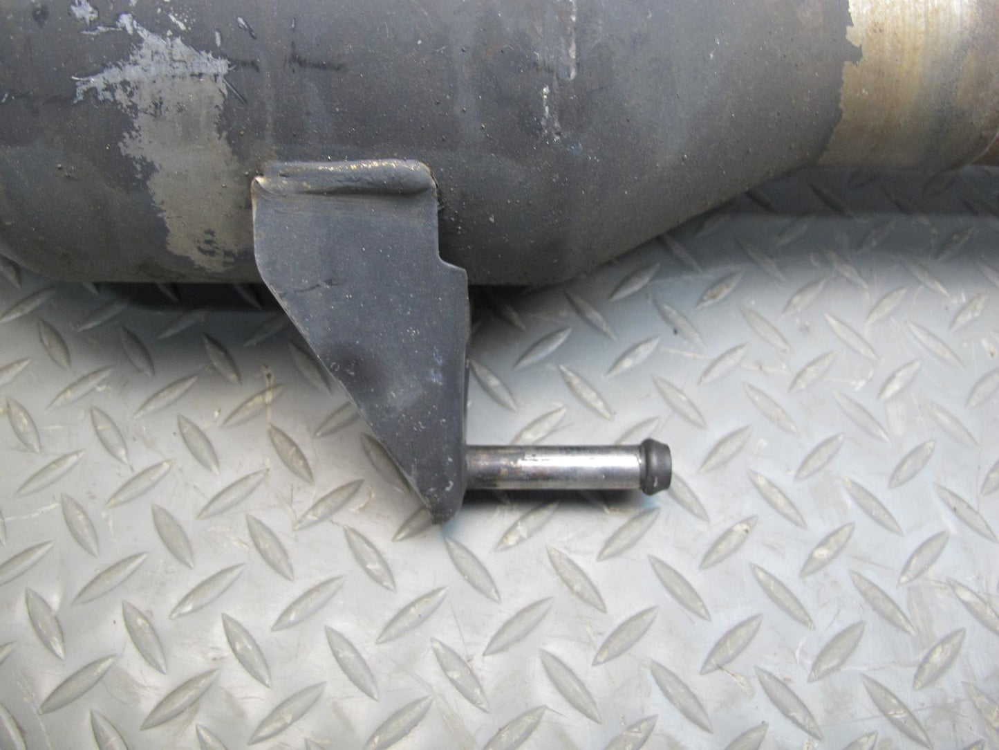 2003-2009 Lexus UZJ120L GX470 4WD Rear Exhaust Muffler