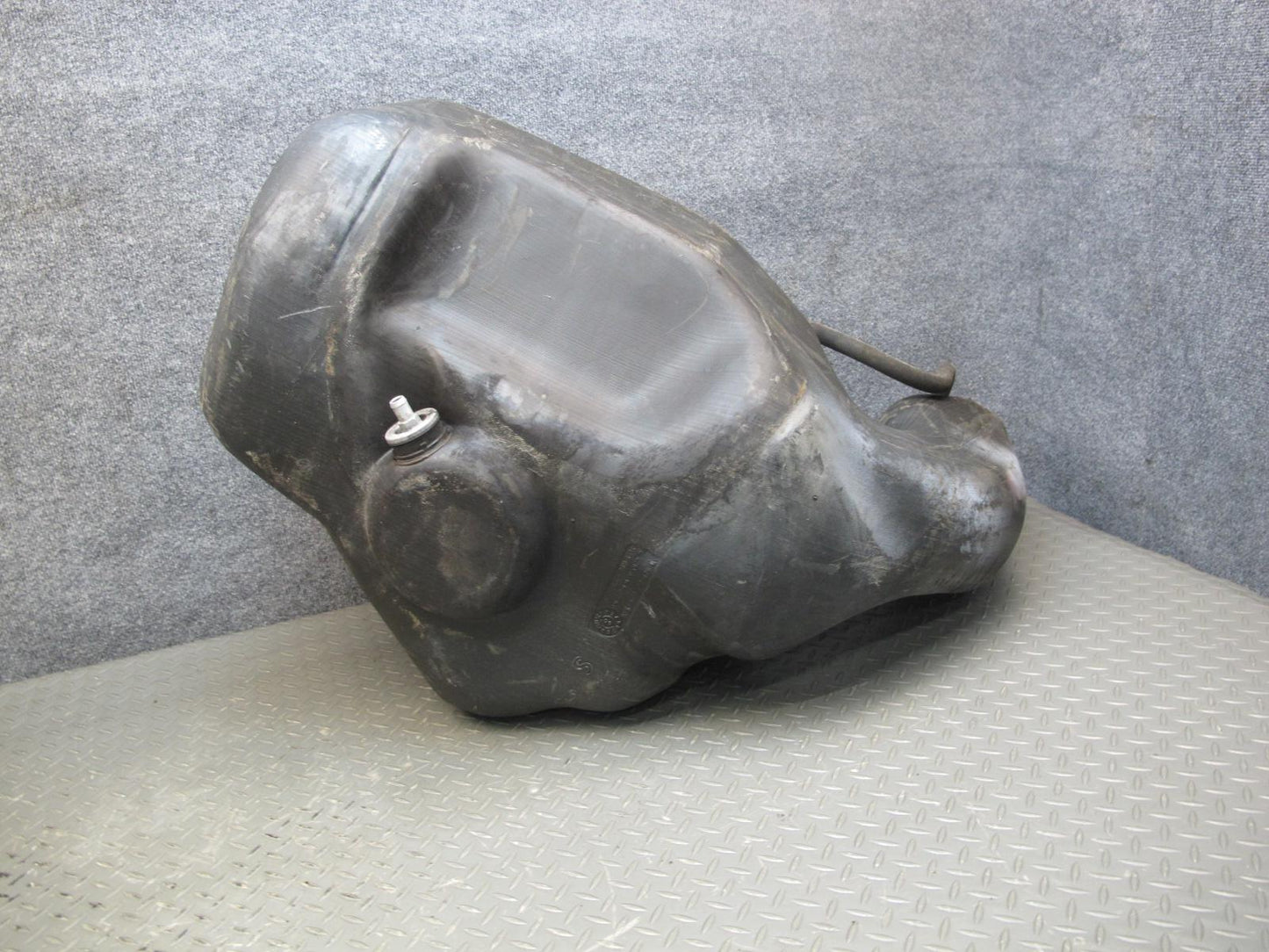 1983-1995 Porsche 928 S4 Fuel Gas Tank Unit 92820100305