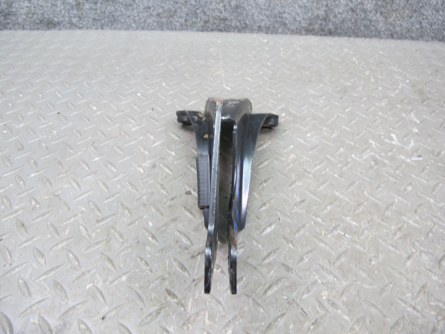 1984-1989 Porsche 928 Front Left & Right Lower Control Arm Bracket Set of 2