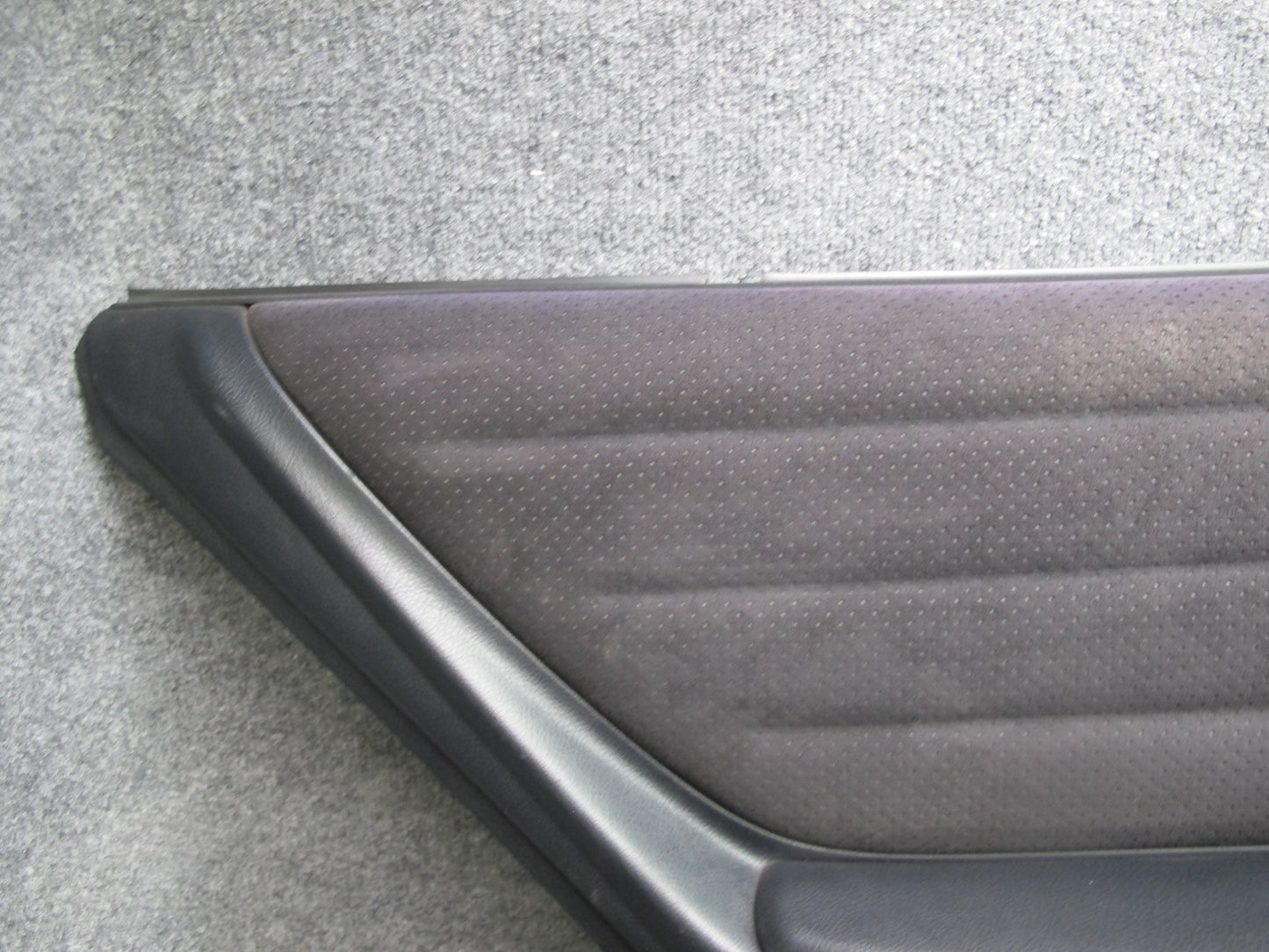 02-03 Lexus JCE10L IS300 Sedan Set of 2 Rear Door Interior Trim Panel Black OEM