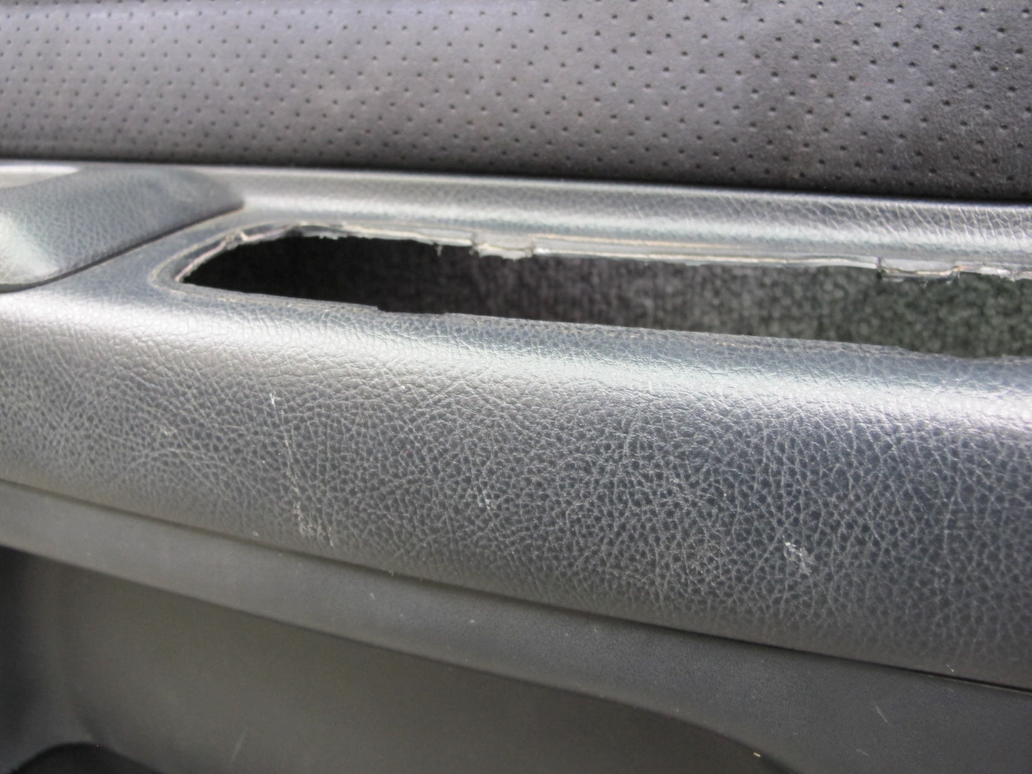2002 Lexus JCE10L IS300 Sedan Set of 2 Front Door Interior Trim Cover Panel OEM