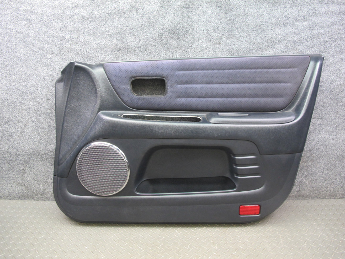 2002 Lexus JCE10L IS300 Sedan Set of 2 Front Door Interior Trim Cover Panel OEM