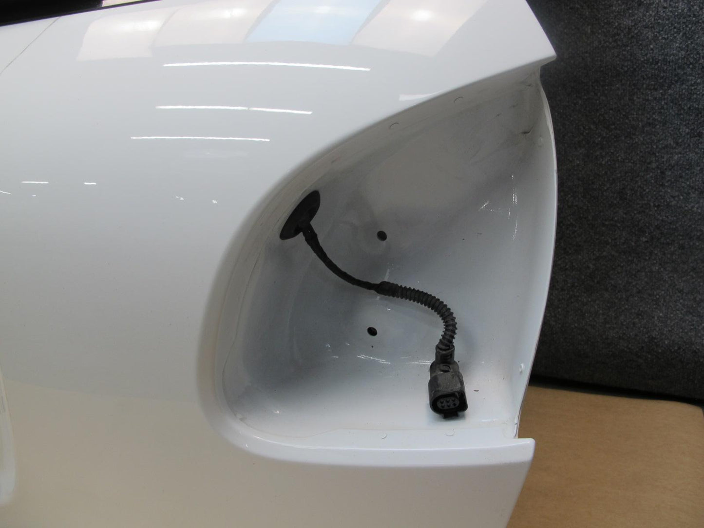2011-2014 Porsche Cayenne 958 Rear Trunk Lid Tailgate Liftgate Shell w Glass