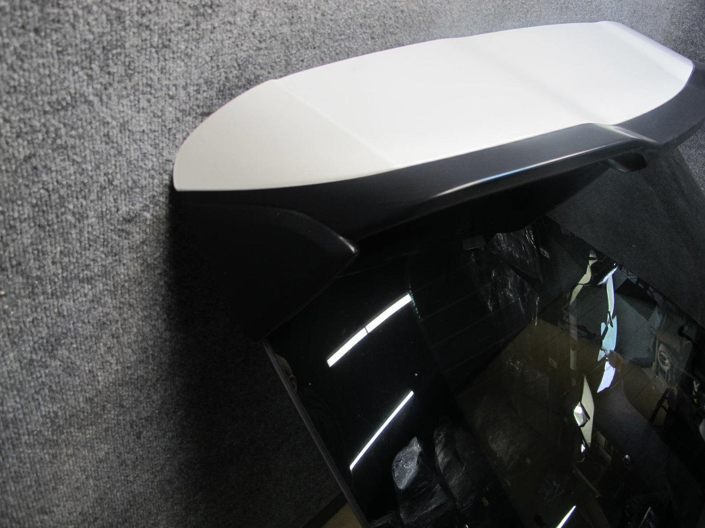 2011-2014 Porsche Cayenne 958 Rear Trunk Lid Tailgate Liftgate Shell w Glass