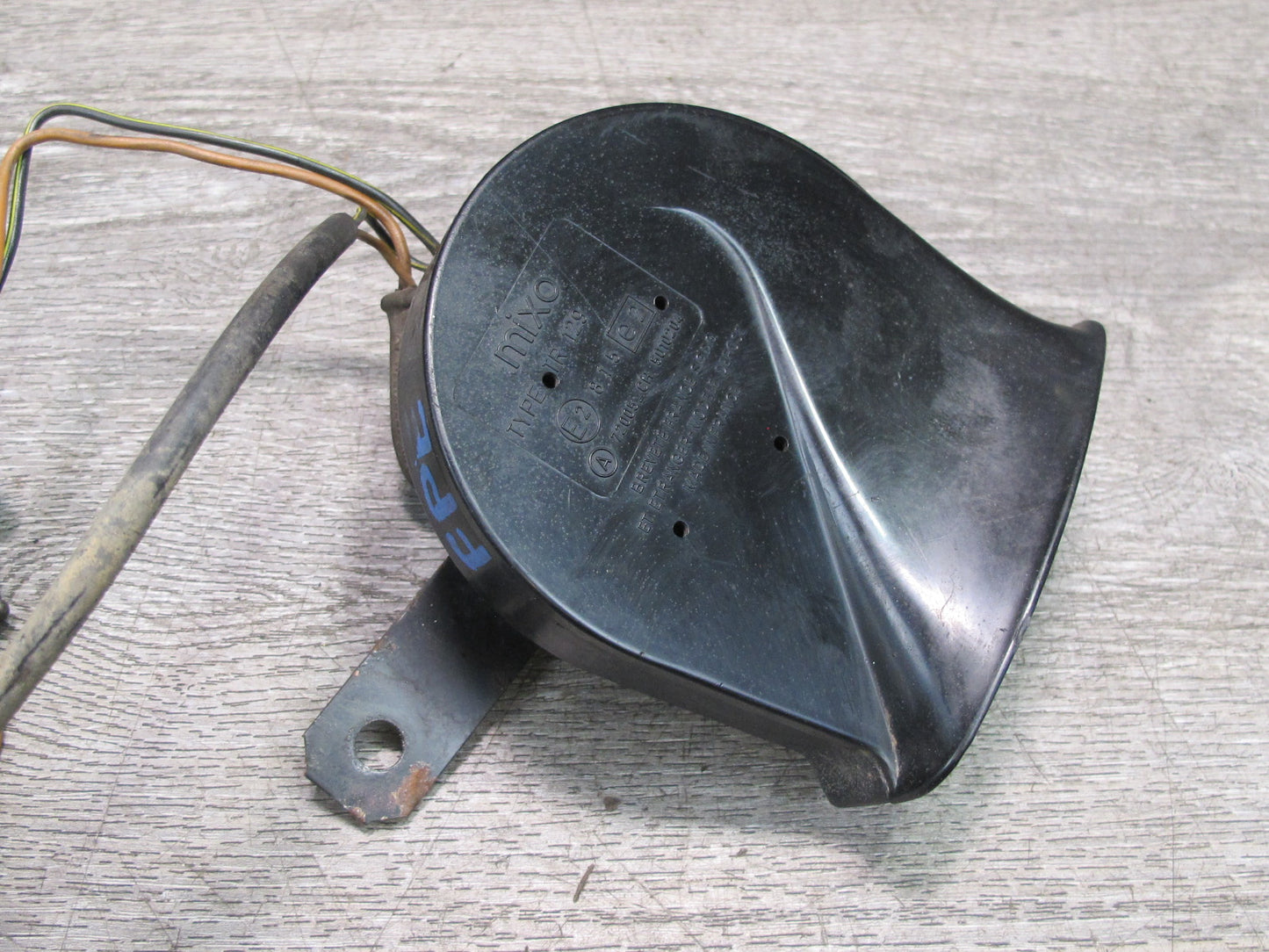 1984-1991 Porsche 928 Horn Signal