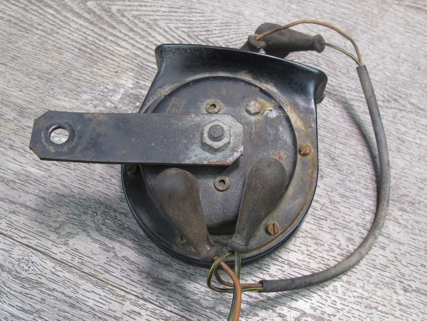 1984-1991 Porsche 928 Horn Signal