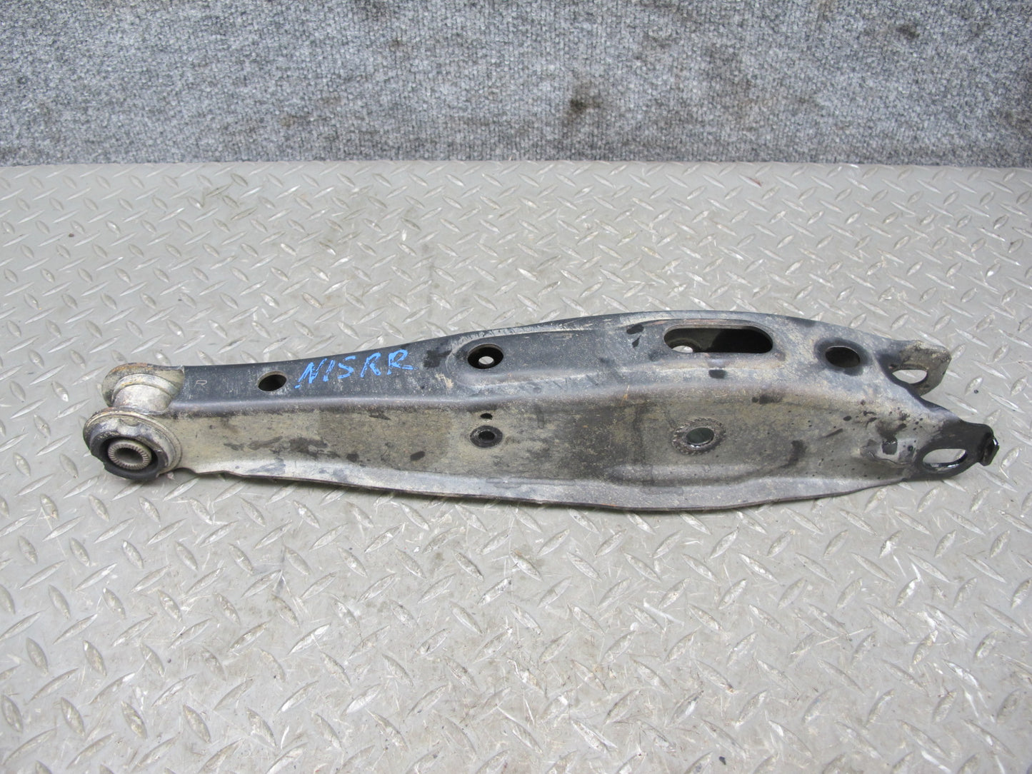 01-05 Lexus JCE10L IS300 Set of 3 Rear Right Upper & Lower Control Arm OEM