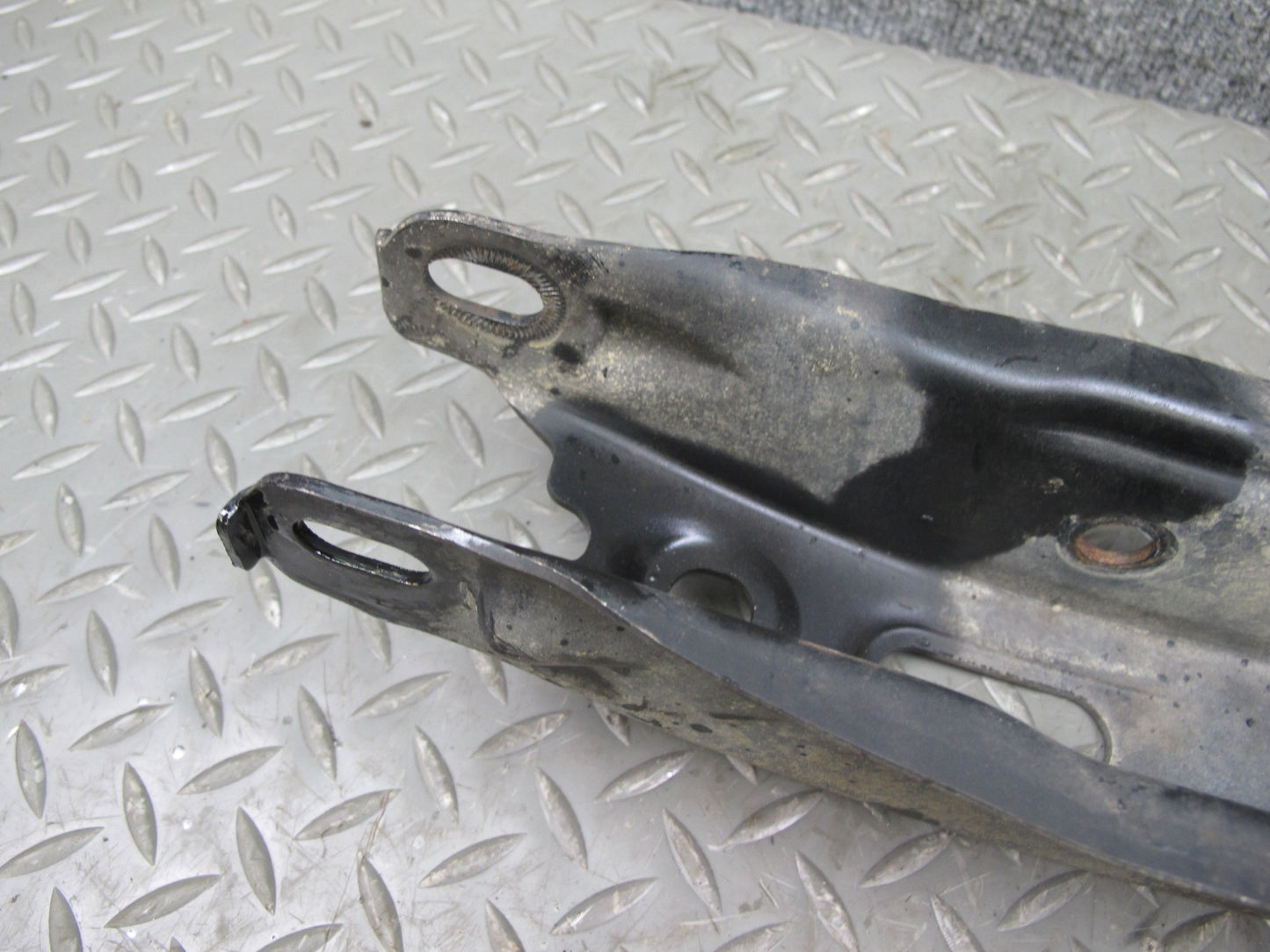 01-05 Lexus JCE10L IS300 Set of 3 Rear Right Upper & Lower Control Arm OEM